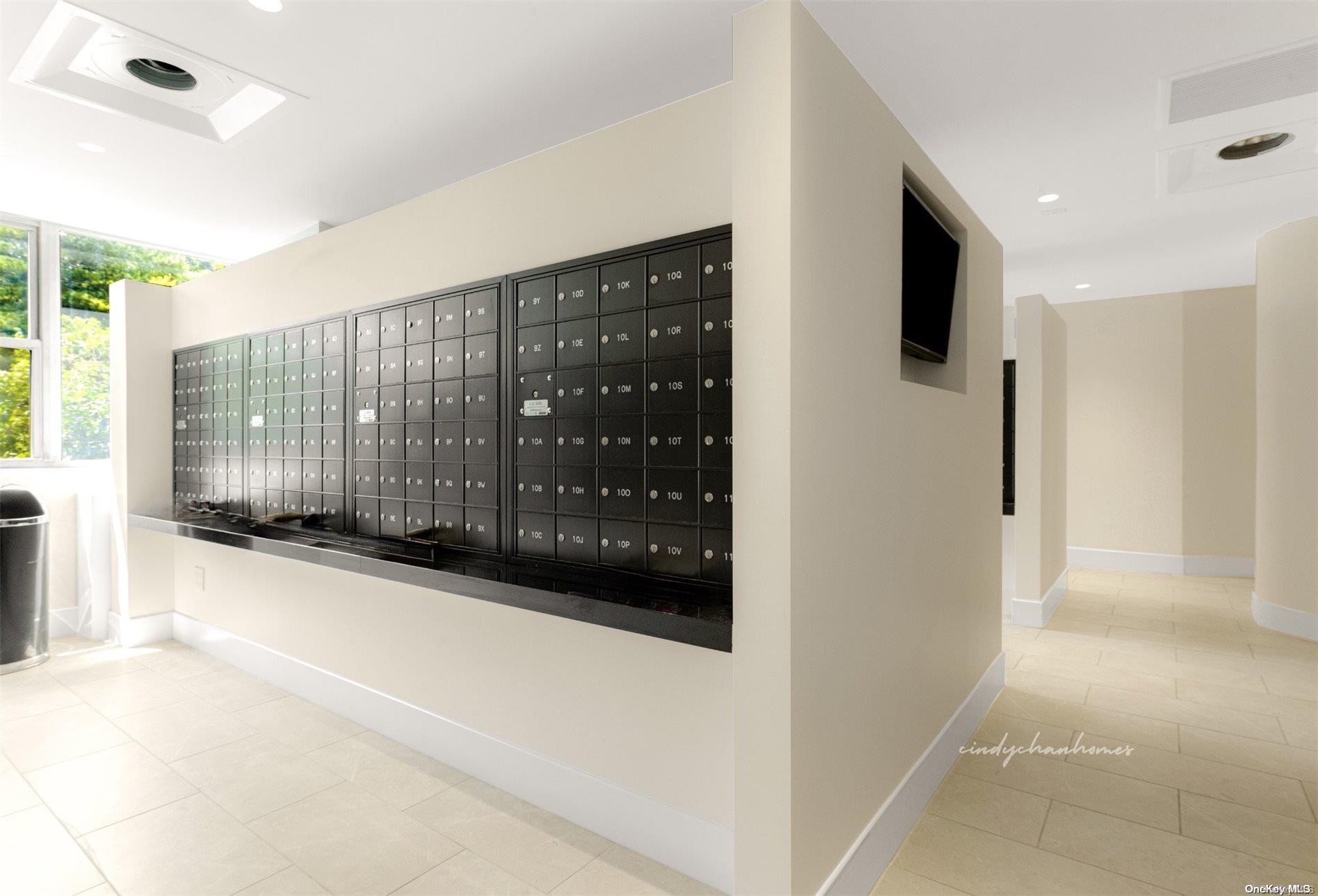 70-25 Yellowstone Boulevard 7s Property Photo 21