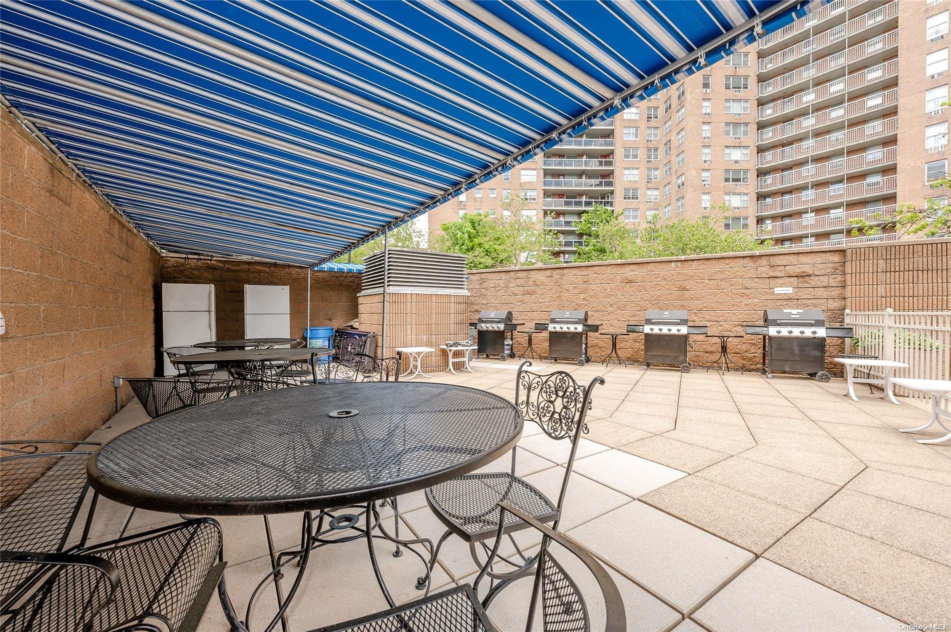 70-25 Yellowstone Boulevard 7s Property Photo 23