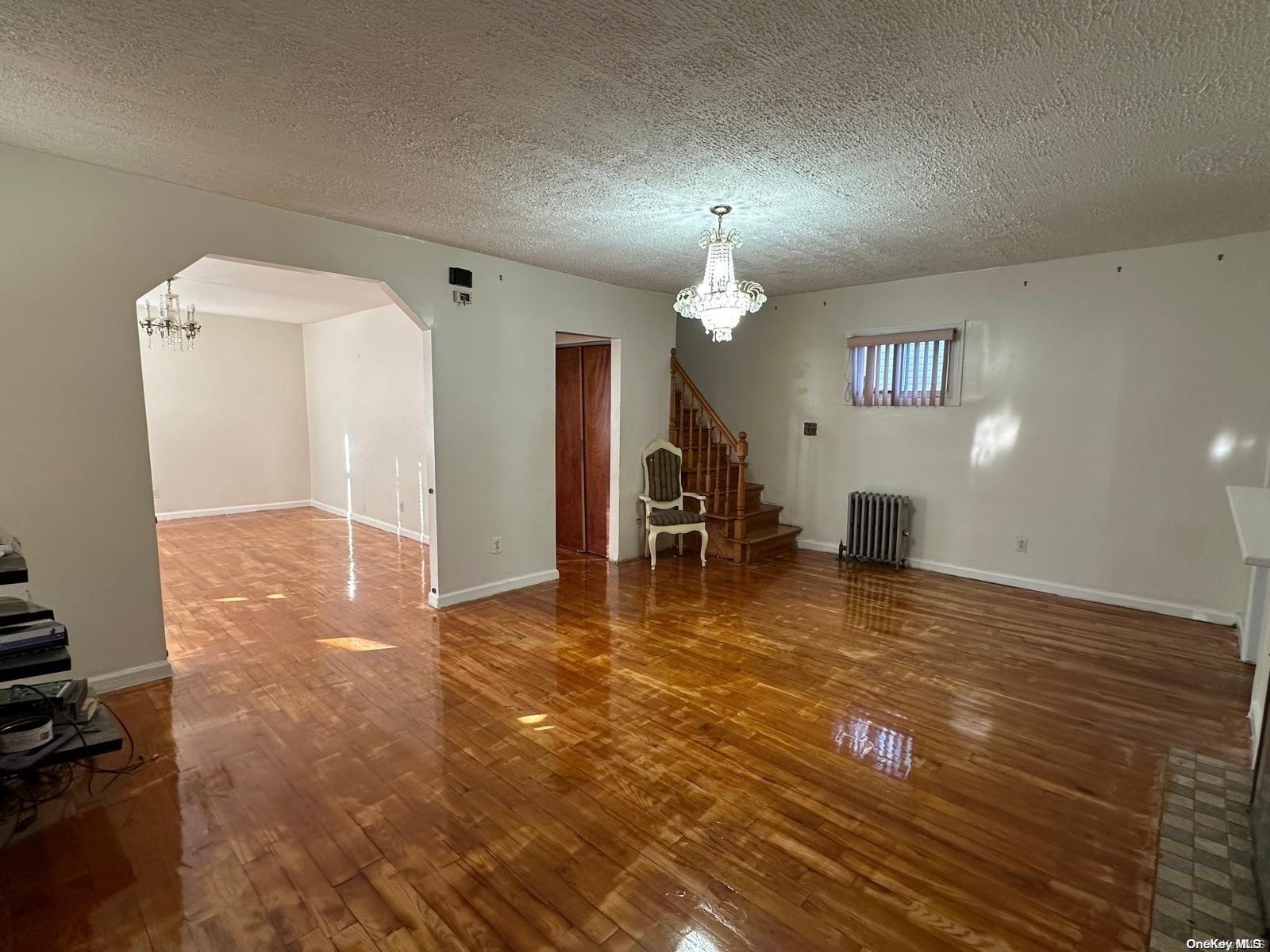215-16 111th Avenue Property Photo 5