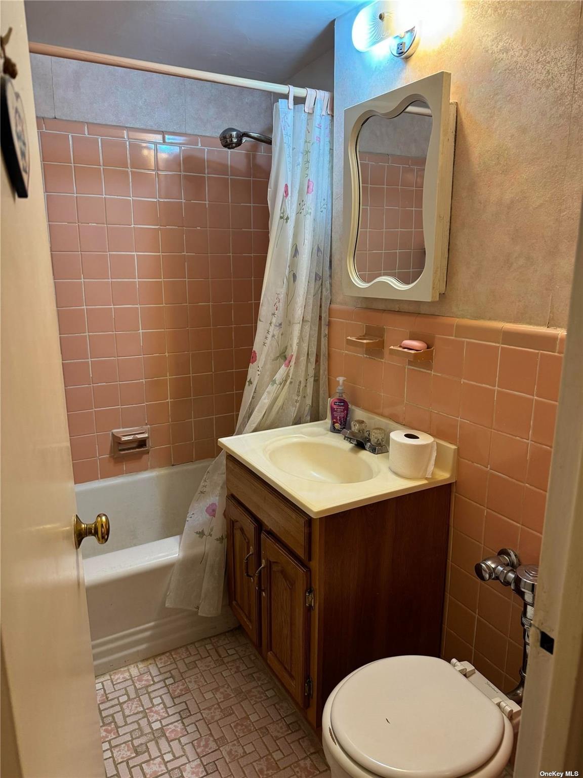 35-31 85th Street 2l Property Photo 6