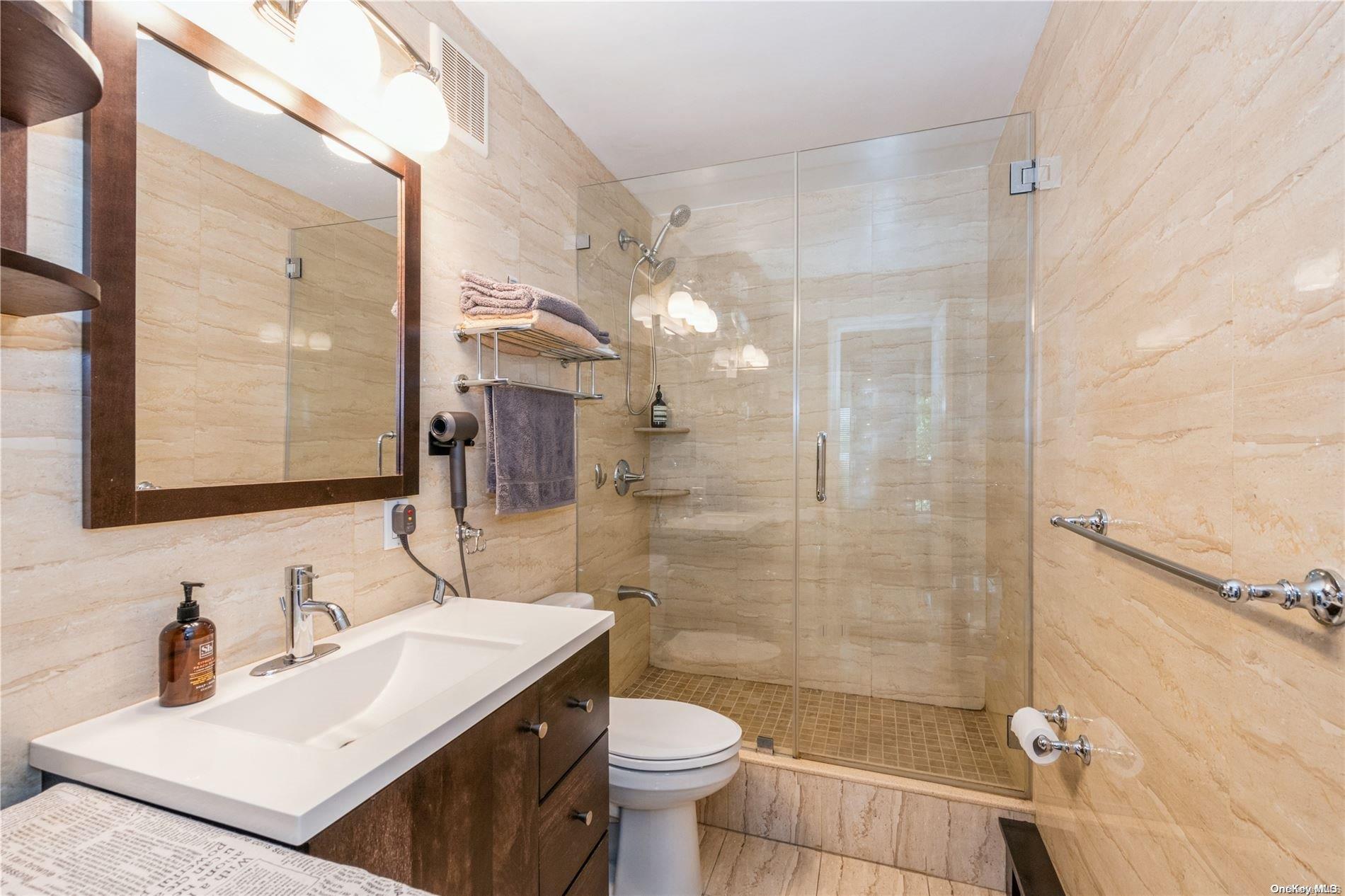 144-68 38th Avenue 402 Property Photo 5
