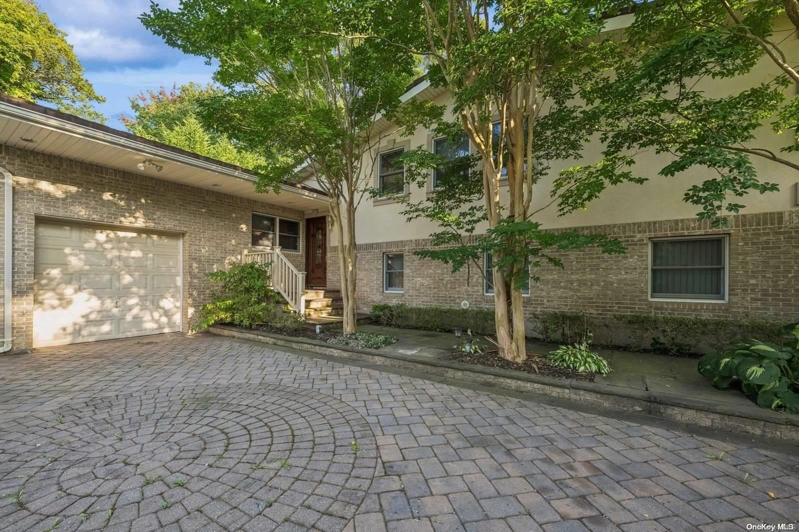 5 Gabriele Drive Property Photo 3