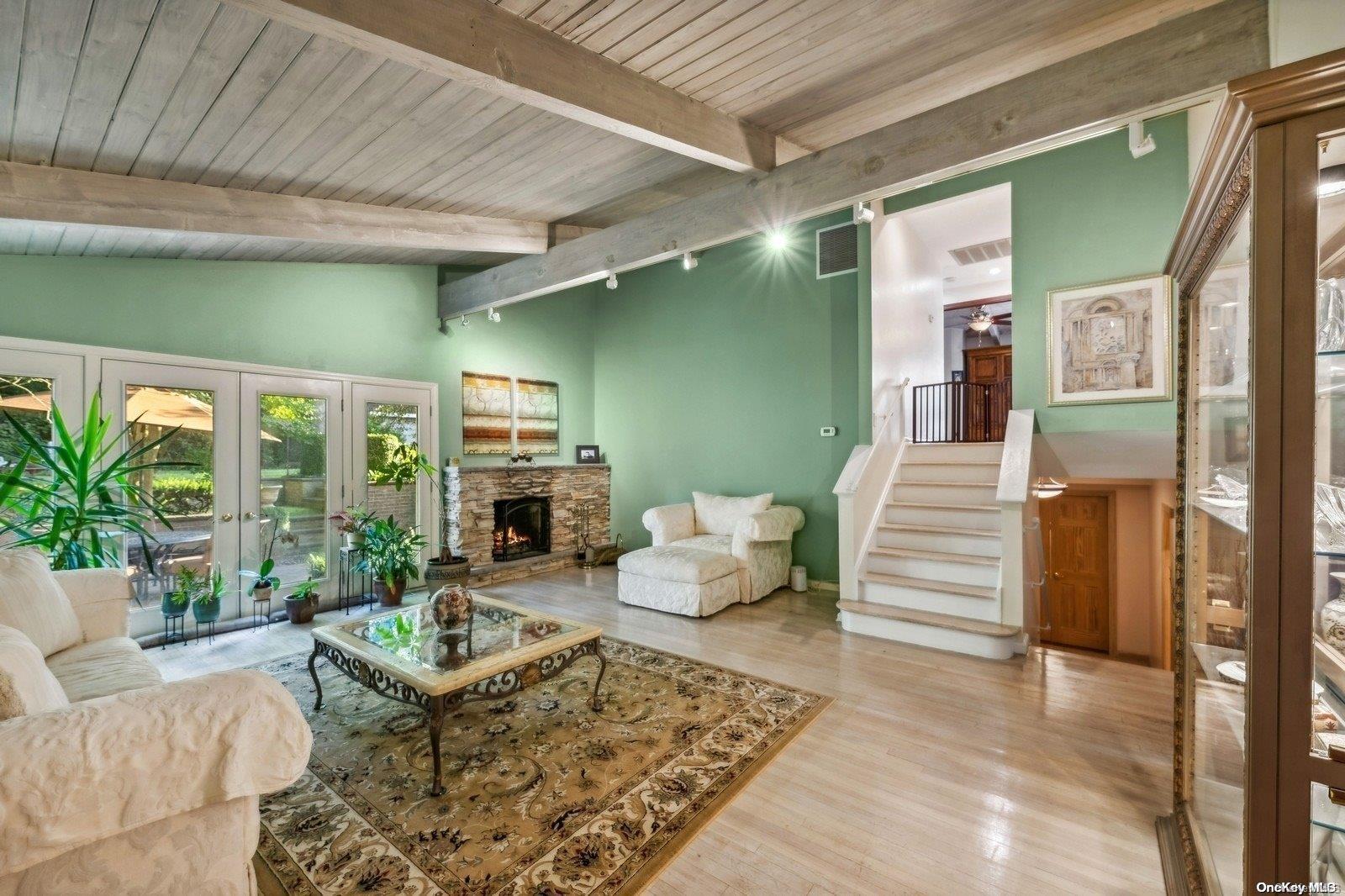 5 Gabriele Drive Property Photo 5
