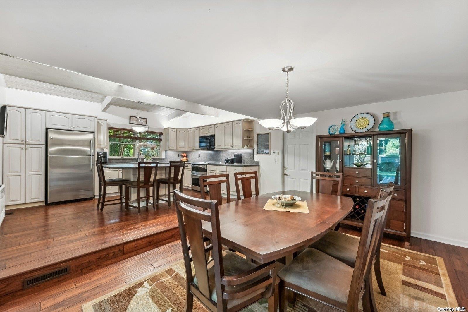 5 Gabriele Drive Property Photo 8