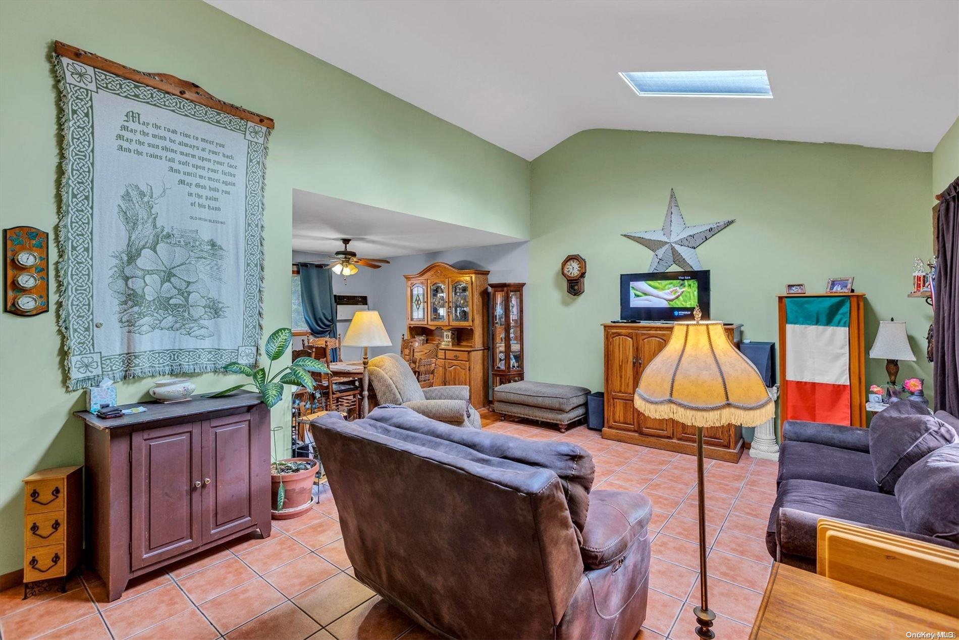 44 Aliperti Road Property Photo 4