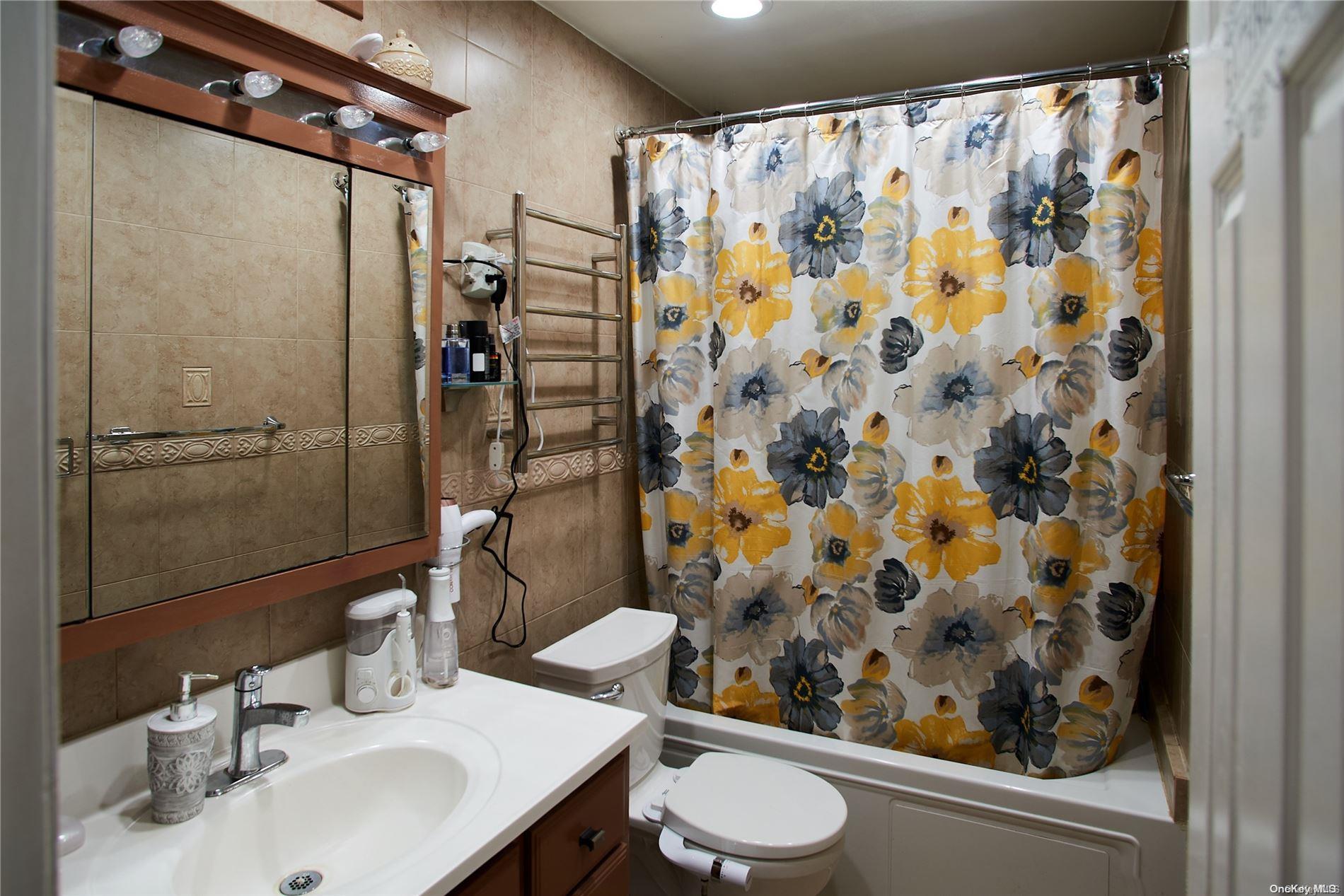 15 Hawthorne Lane Property Photo 13
