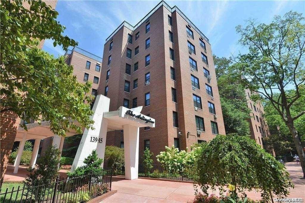 139-15 83rd Avenue 627 Property Photo 1