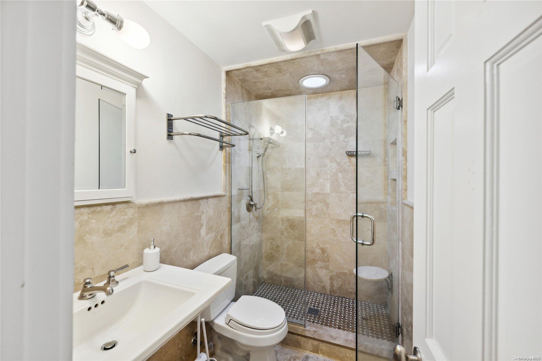 52 Sherwood Road Property Photo 32