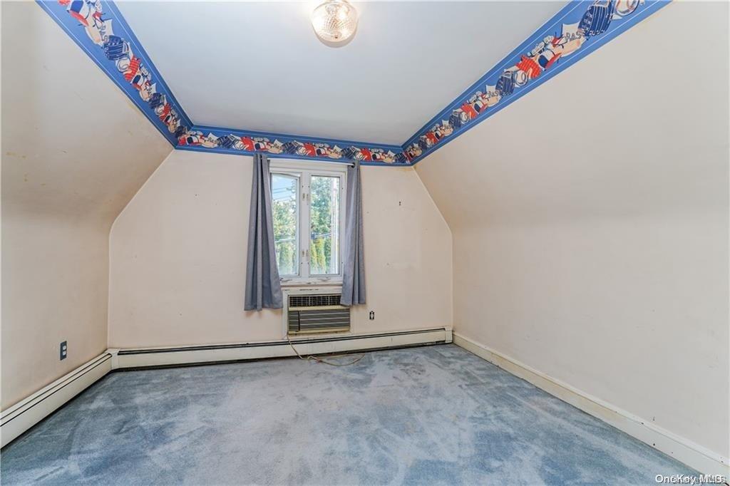 46-18 Hanford Street Property Photo 29