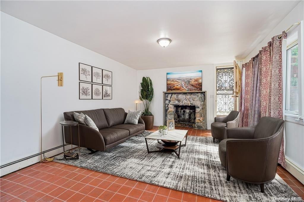 46-18 Hanford Street Property Photo 34