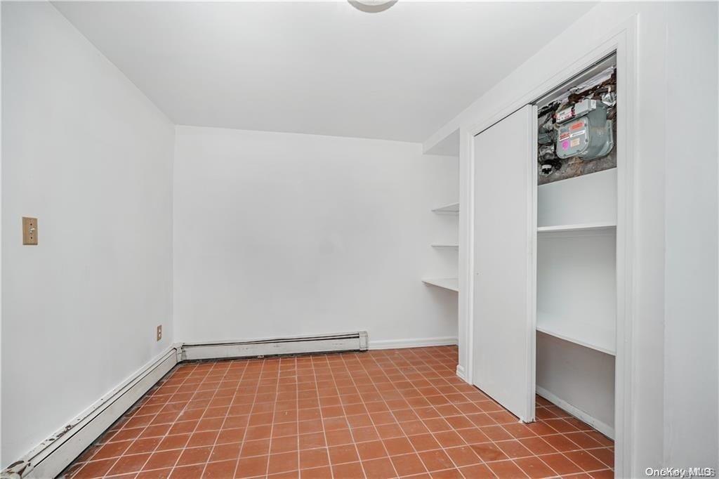 46-18 Hanford Street Property Photo 35