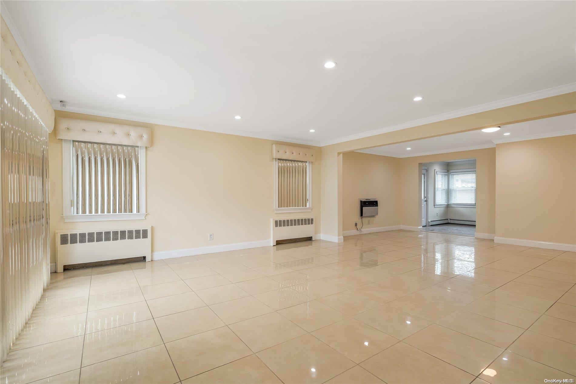306 Glen Cove Road Property Photo 8
