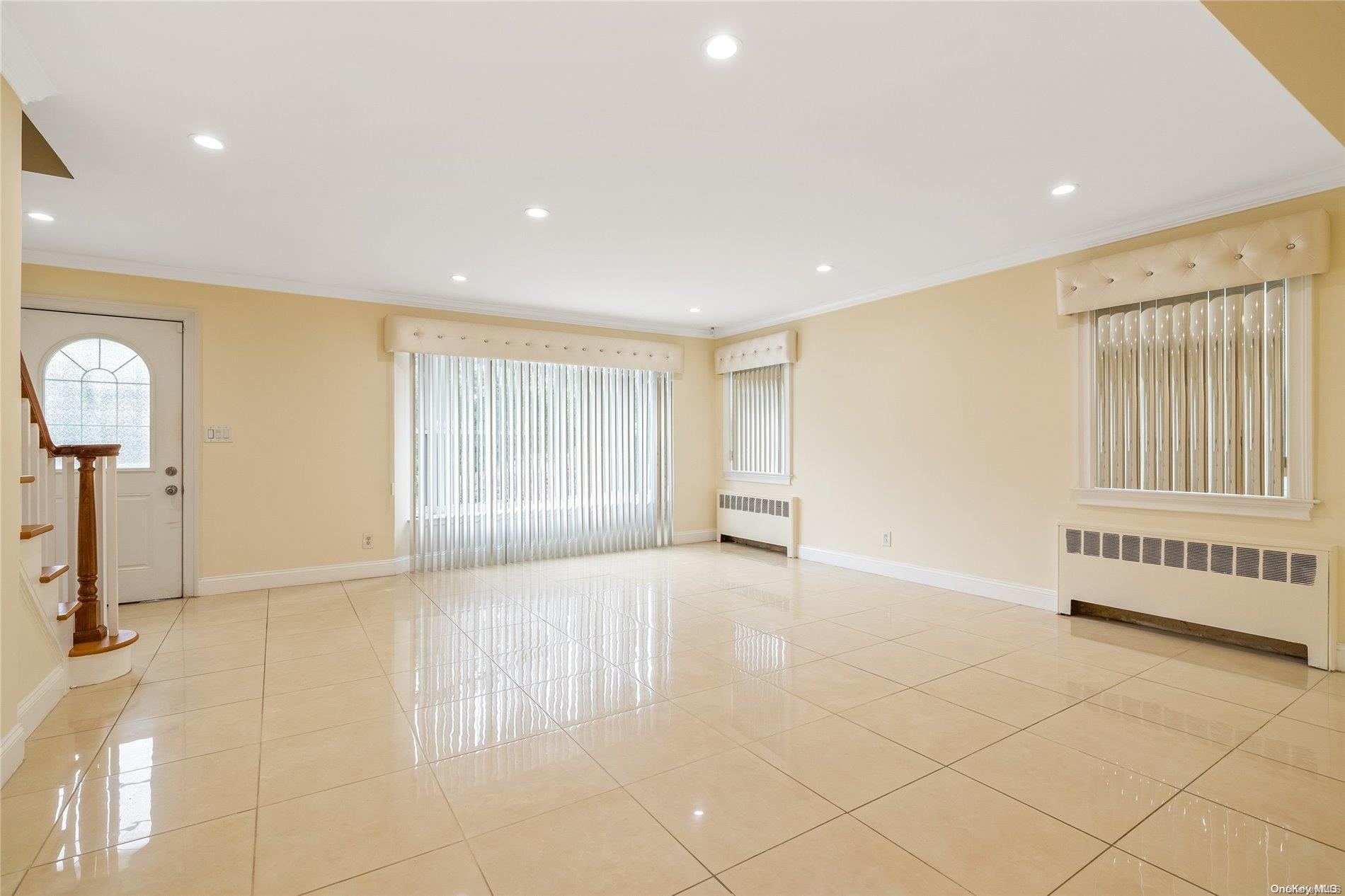 306 Glen Cove Road Property Photo 9
