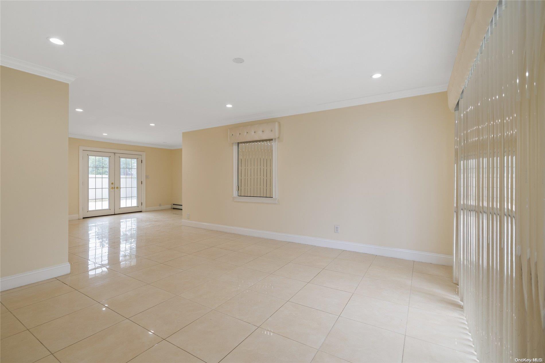 306 Glen Cove Road Property Photo 10