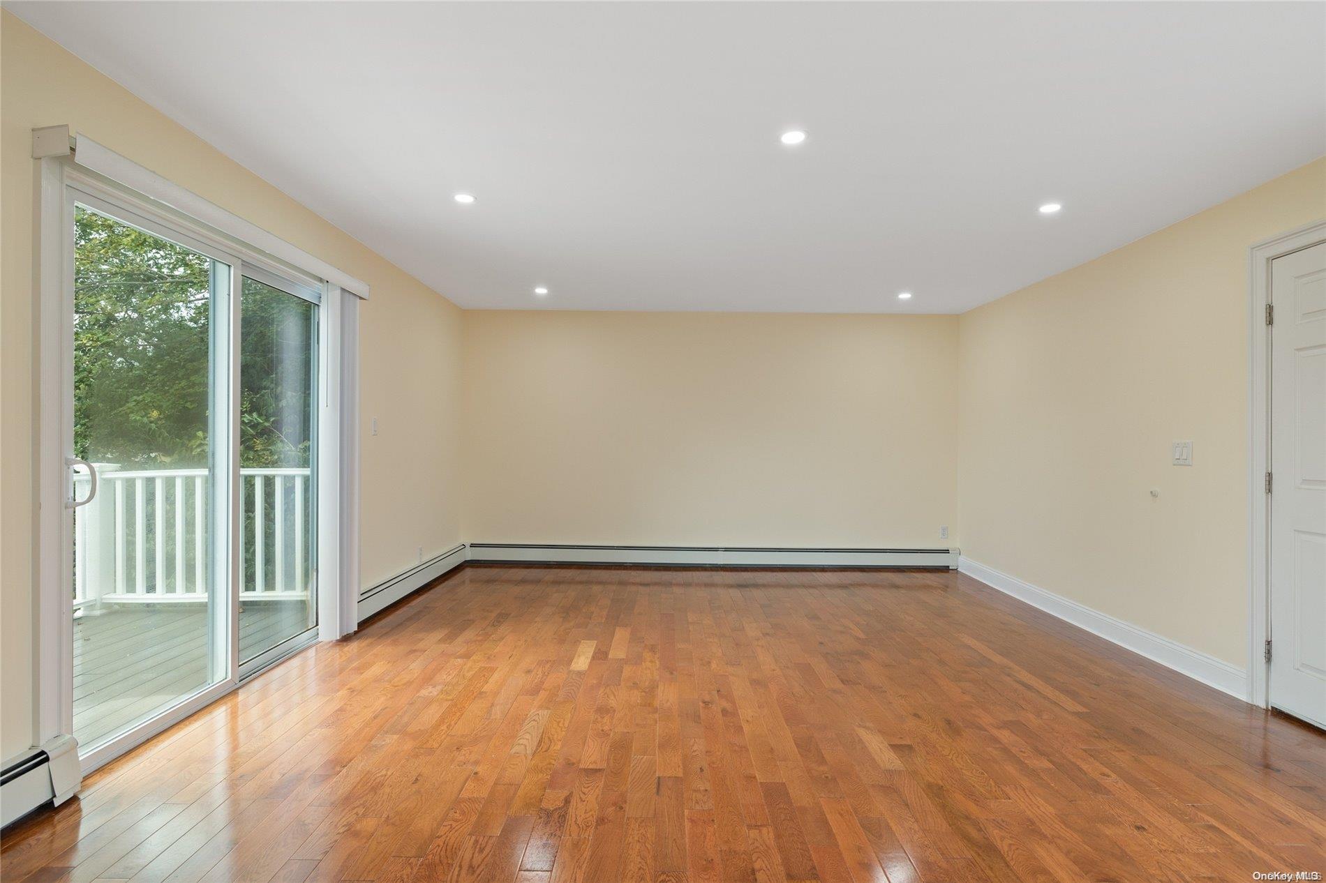 306 Glen Cove Road Property Photo 14