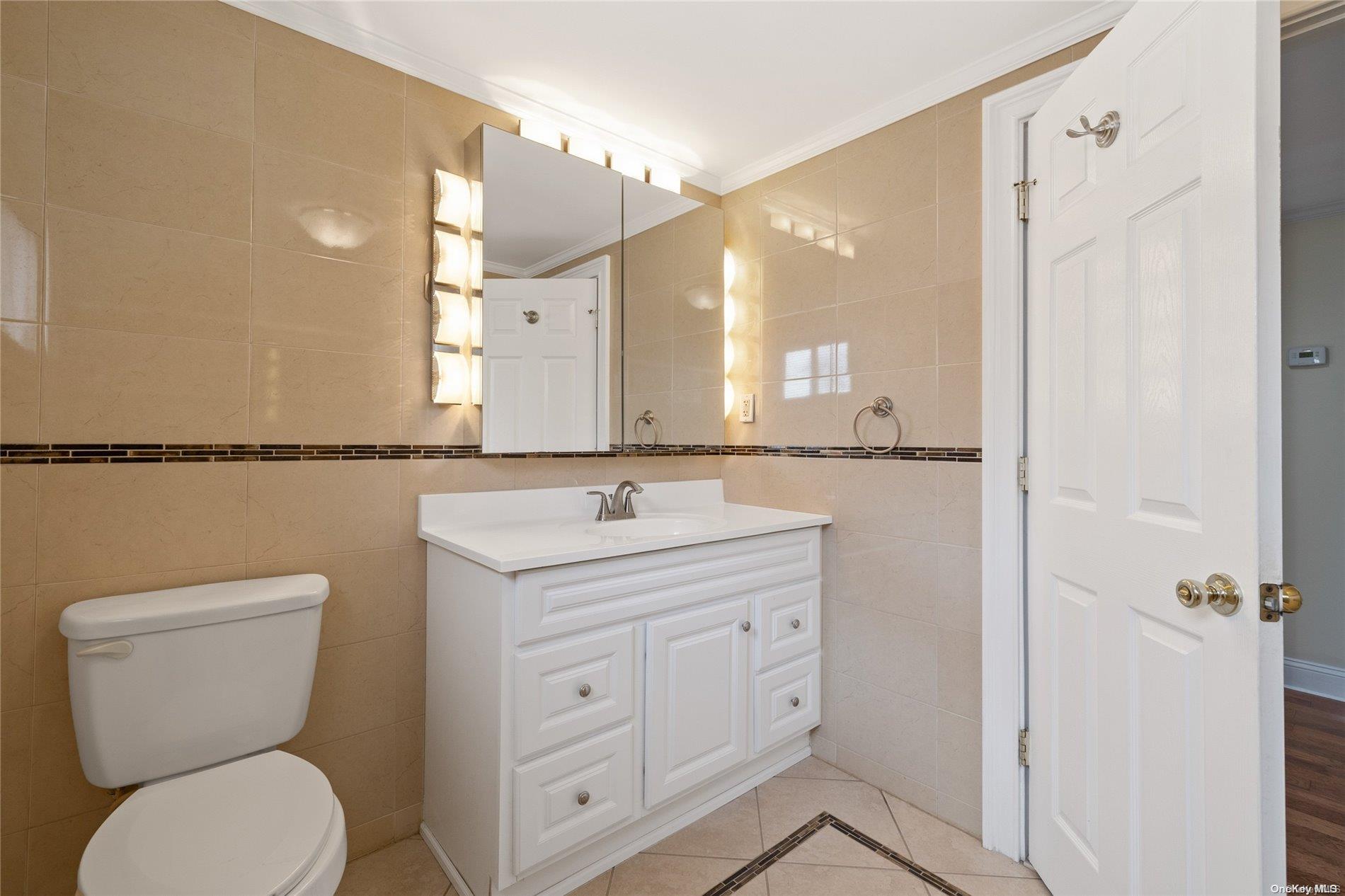 306 Glen Cove Road Property Photo 17