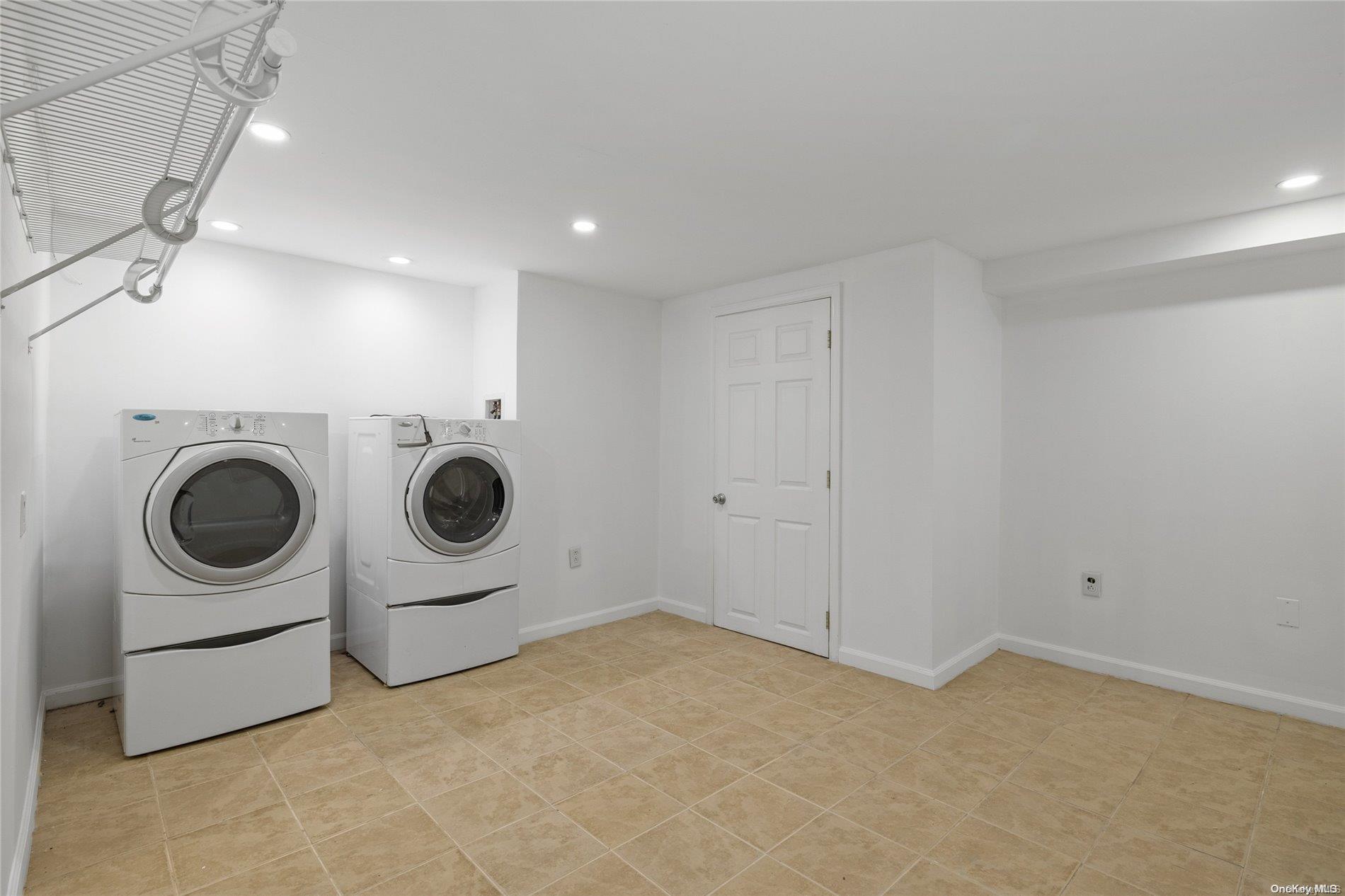 306 Glen Cove Road Property Photo 23