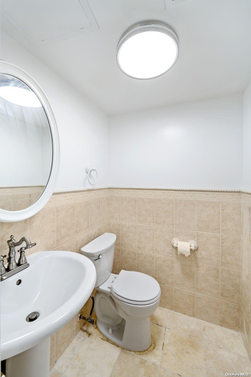 383 E 10th Street D4 Property Photo 10