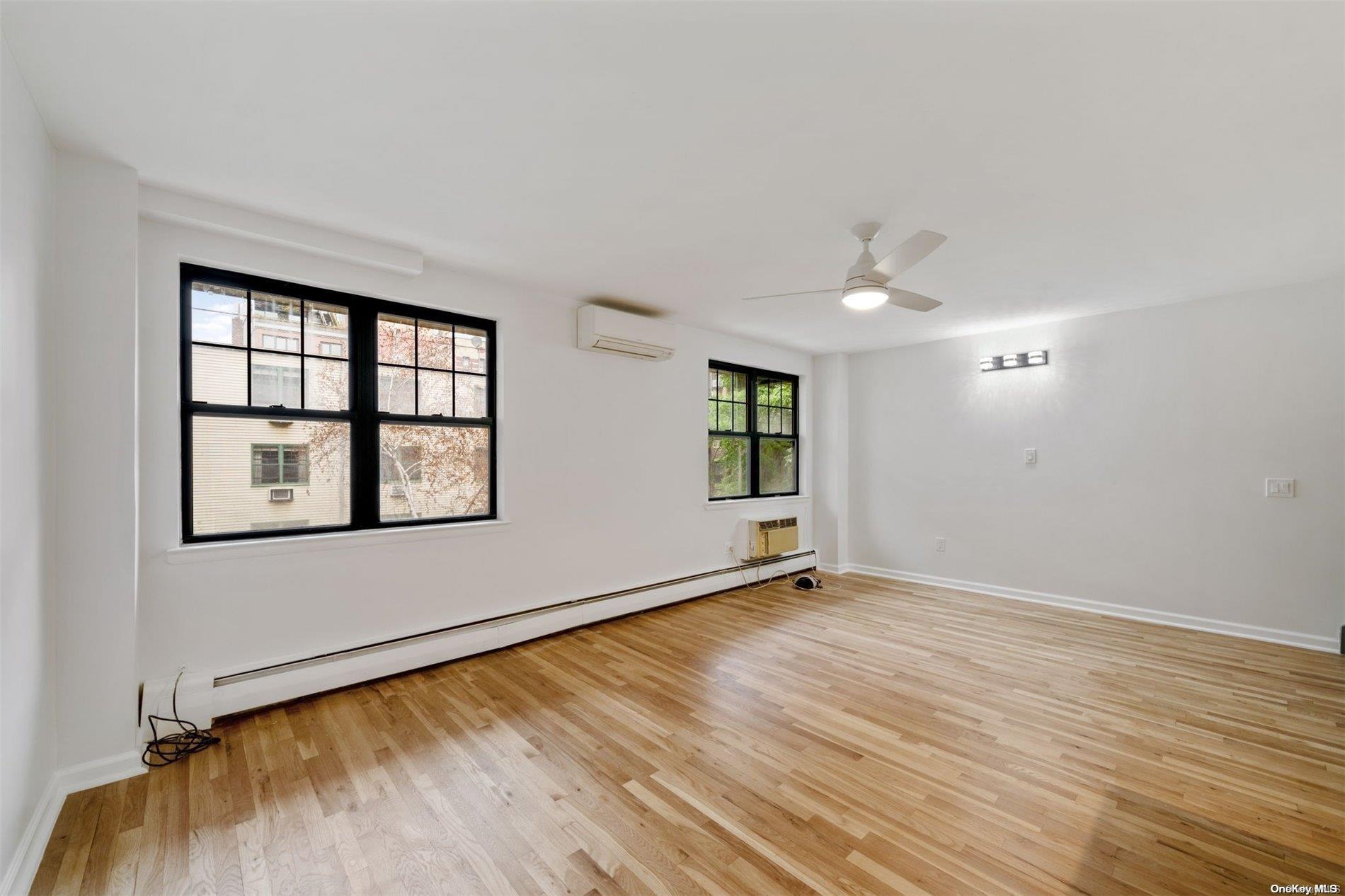 383 E 10th Street D4 Property Photo 16