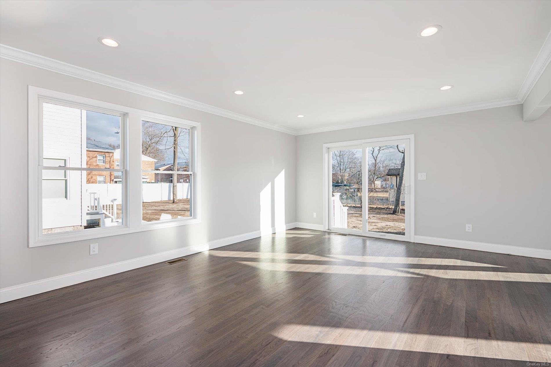 508 Clocks Boulevard Property Photo 11