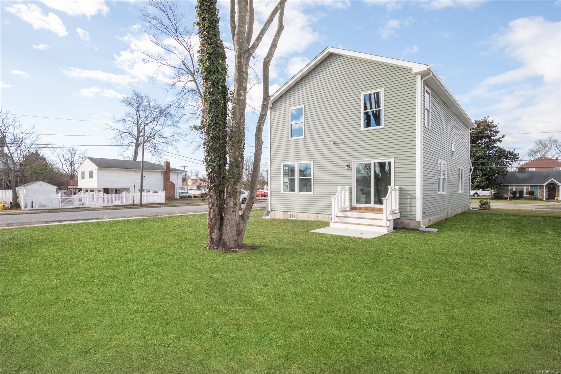 508 Clocks Boulevard Property Photo 27