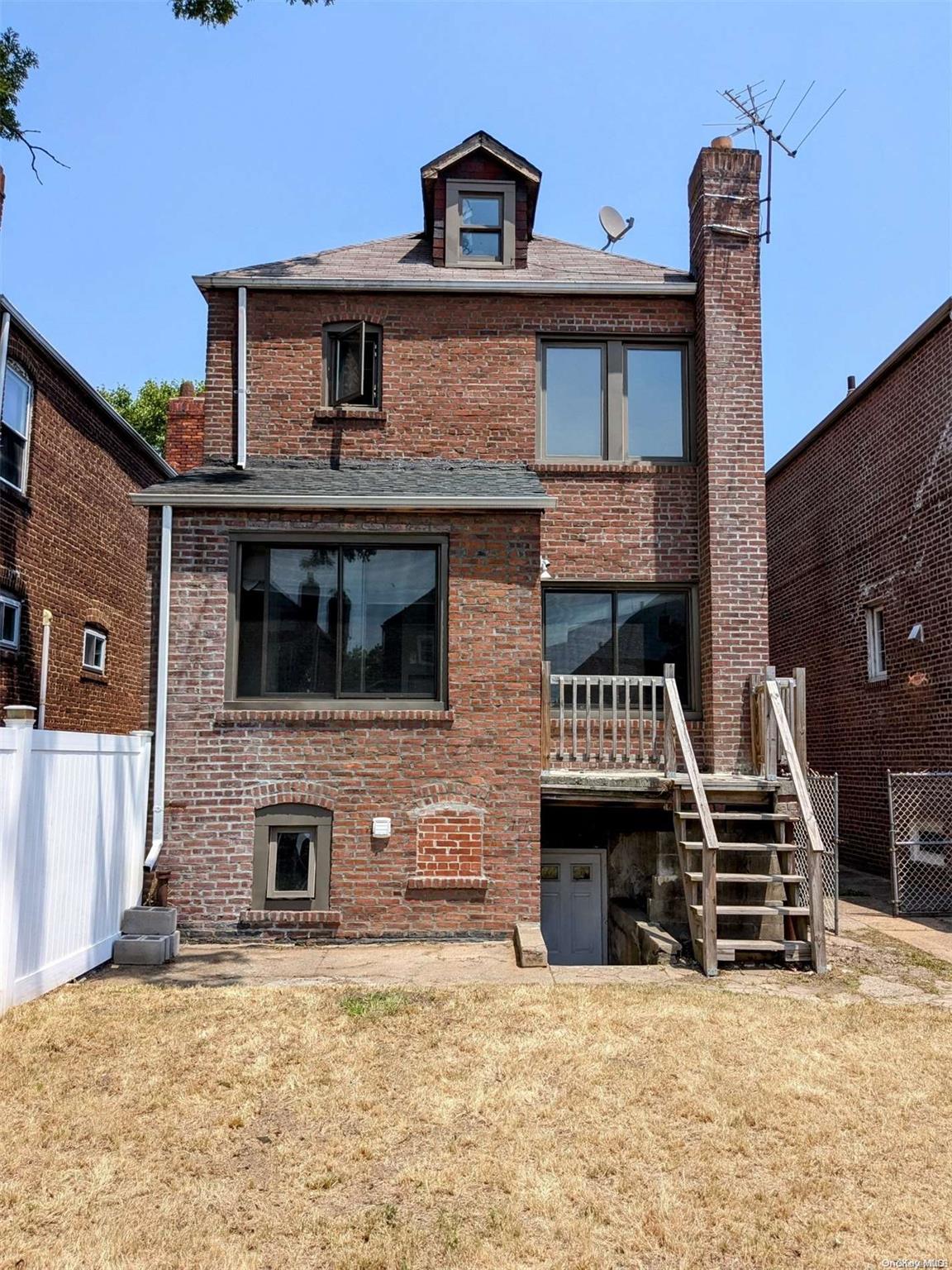 119-48 178th Street Property Photo 3