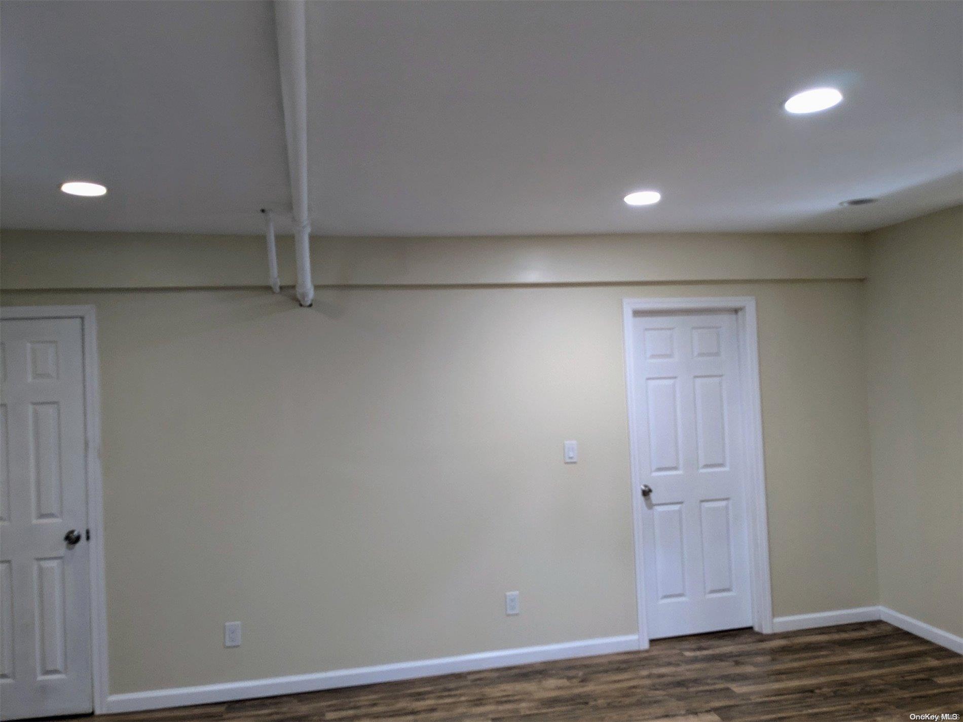 119-48 178th Street Property Photo 6