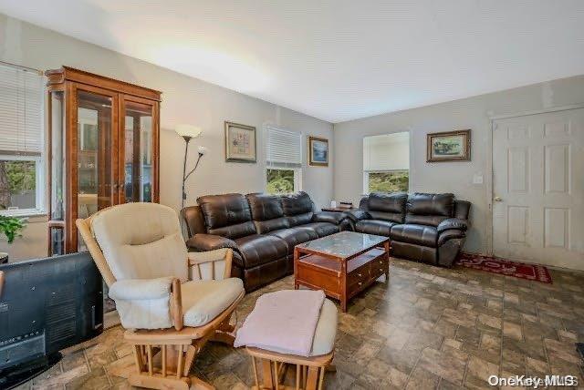 6 Corbett Court Property Photo 4