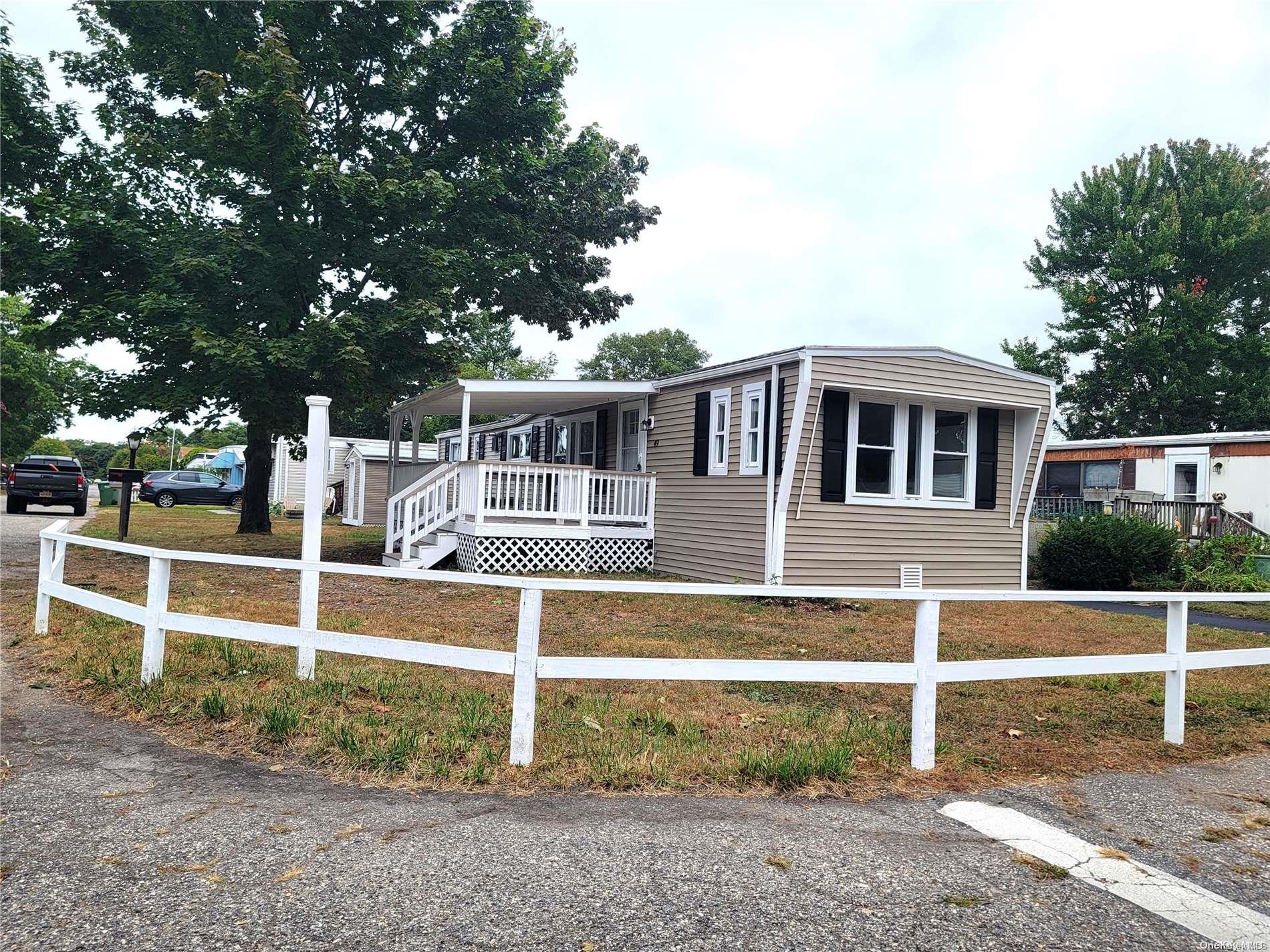 49 Buttercup Drive Property Photo 2