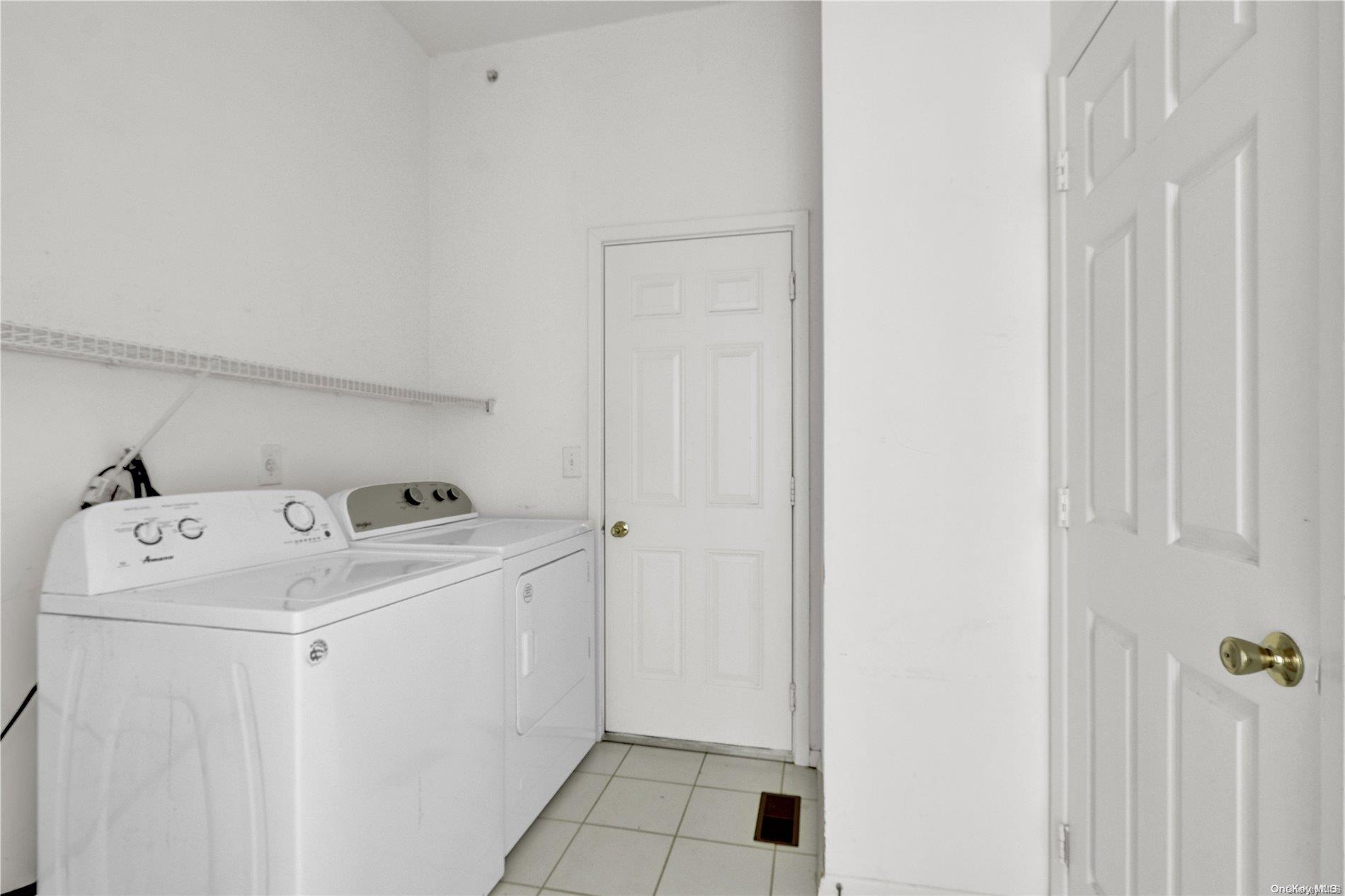 240 Kettles Lane 240 Property Photo 22