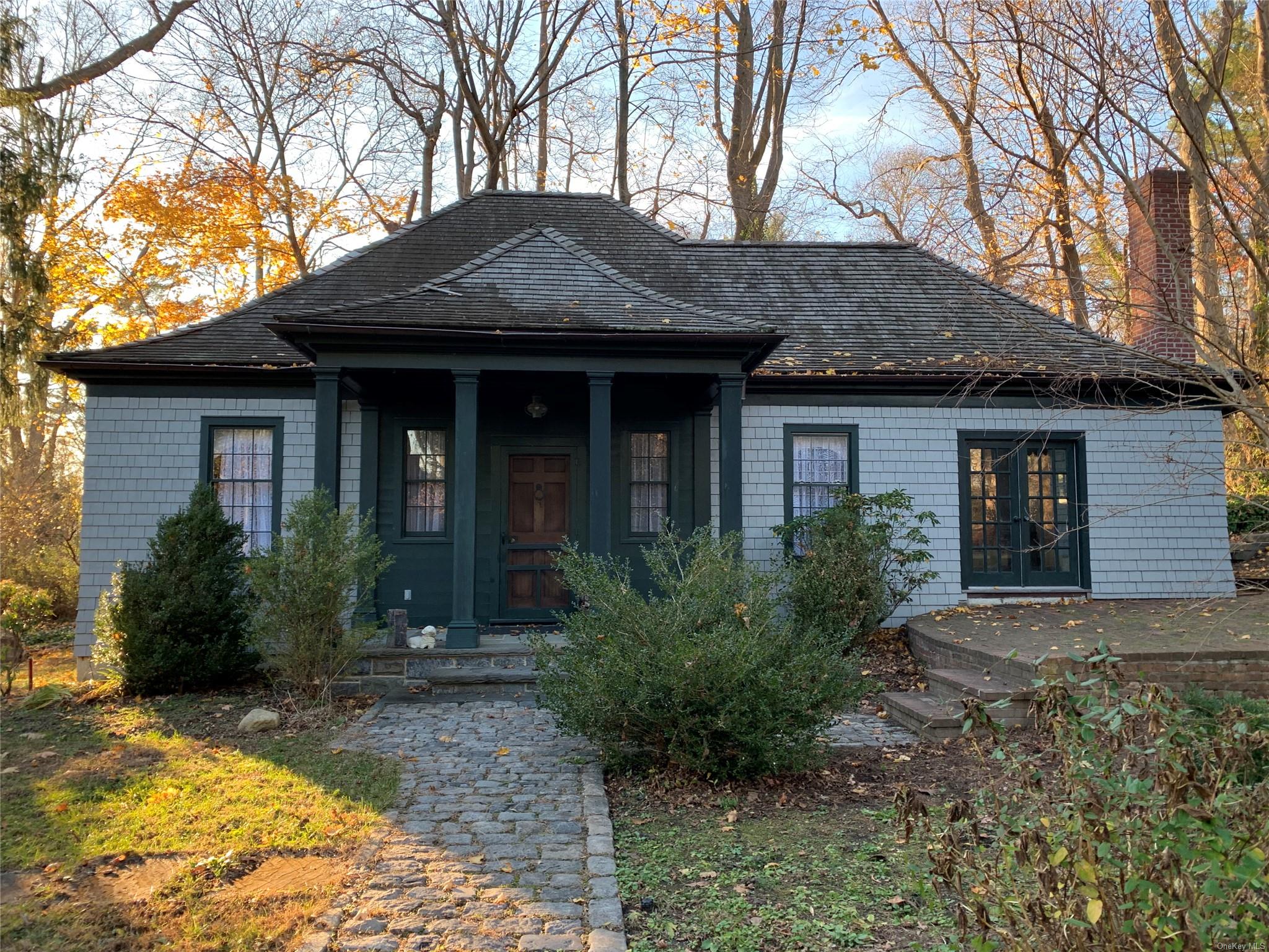 507 Centre Island Rd Property Photo