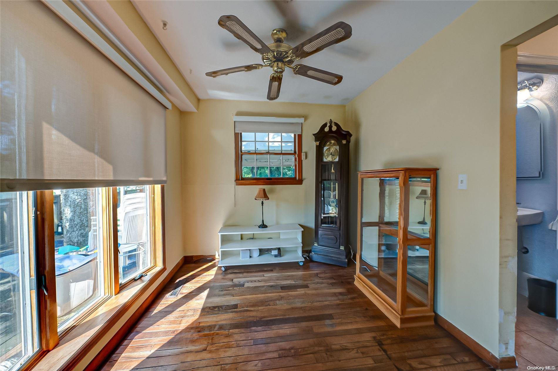 4 Greg Lane Property Photo 9