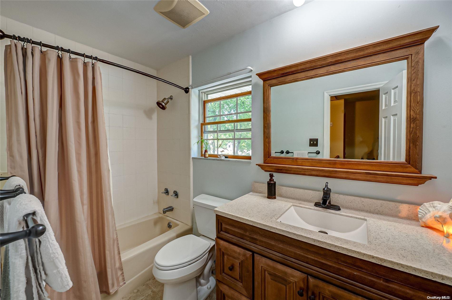 4 Greg Lane Property Photo 10