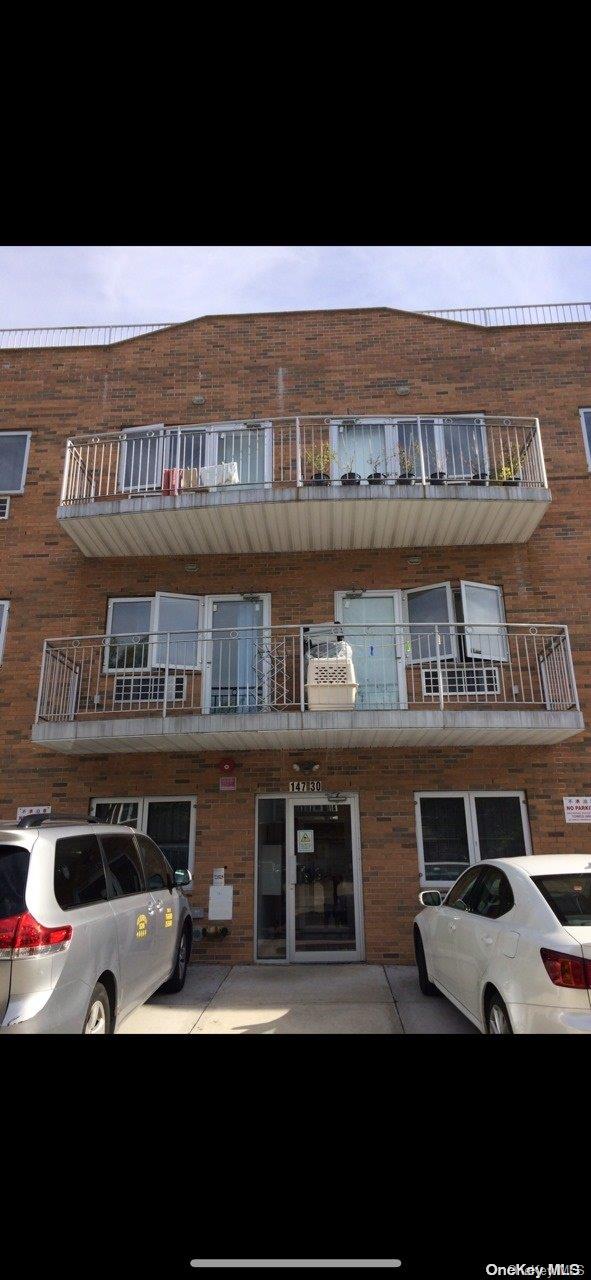 147-30 Barclay Avenue 3b Property Photo 1