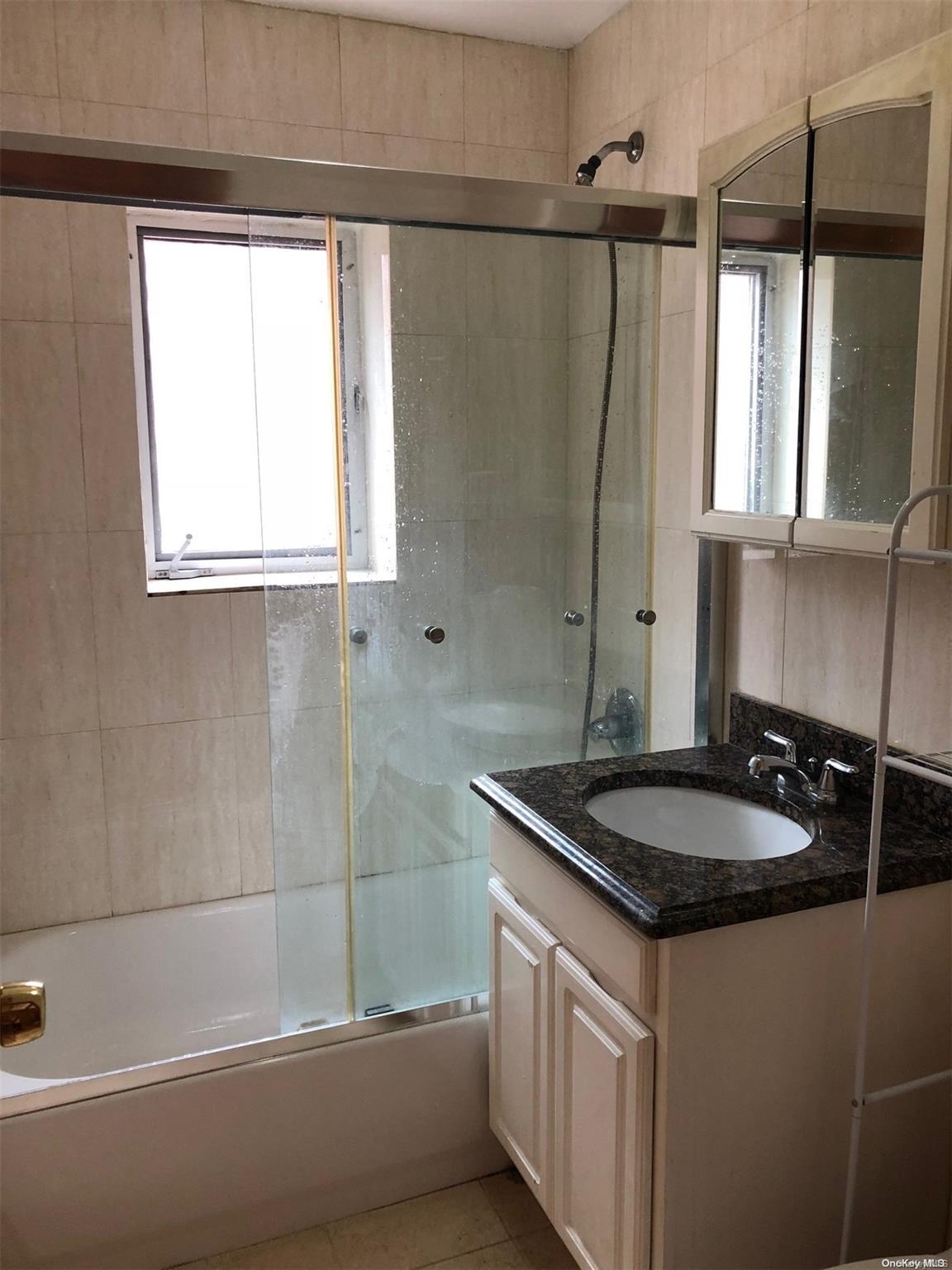 147-30 Barclay Avenue 3b Property Photo 6