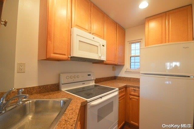 10 Westview Avenue G Property Photo 9