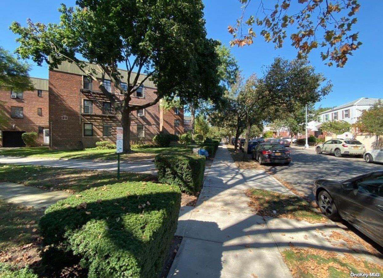 22-56 80th Street 151d Property Photo 18