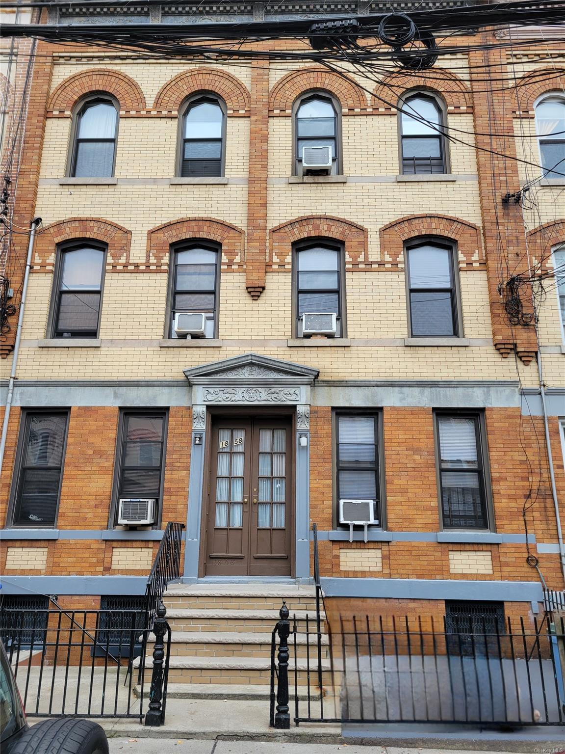 18-58 Cornelia Street Property Photo