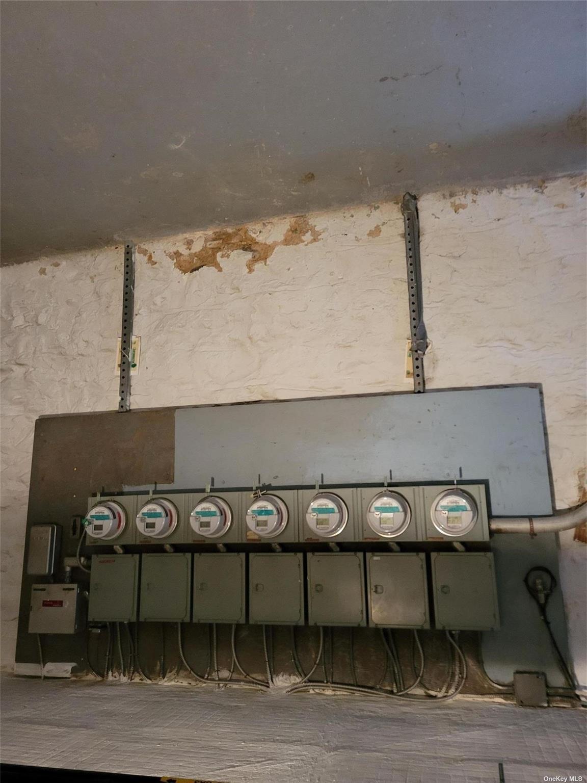 18-58 Cornelia Street Property Photo 6