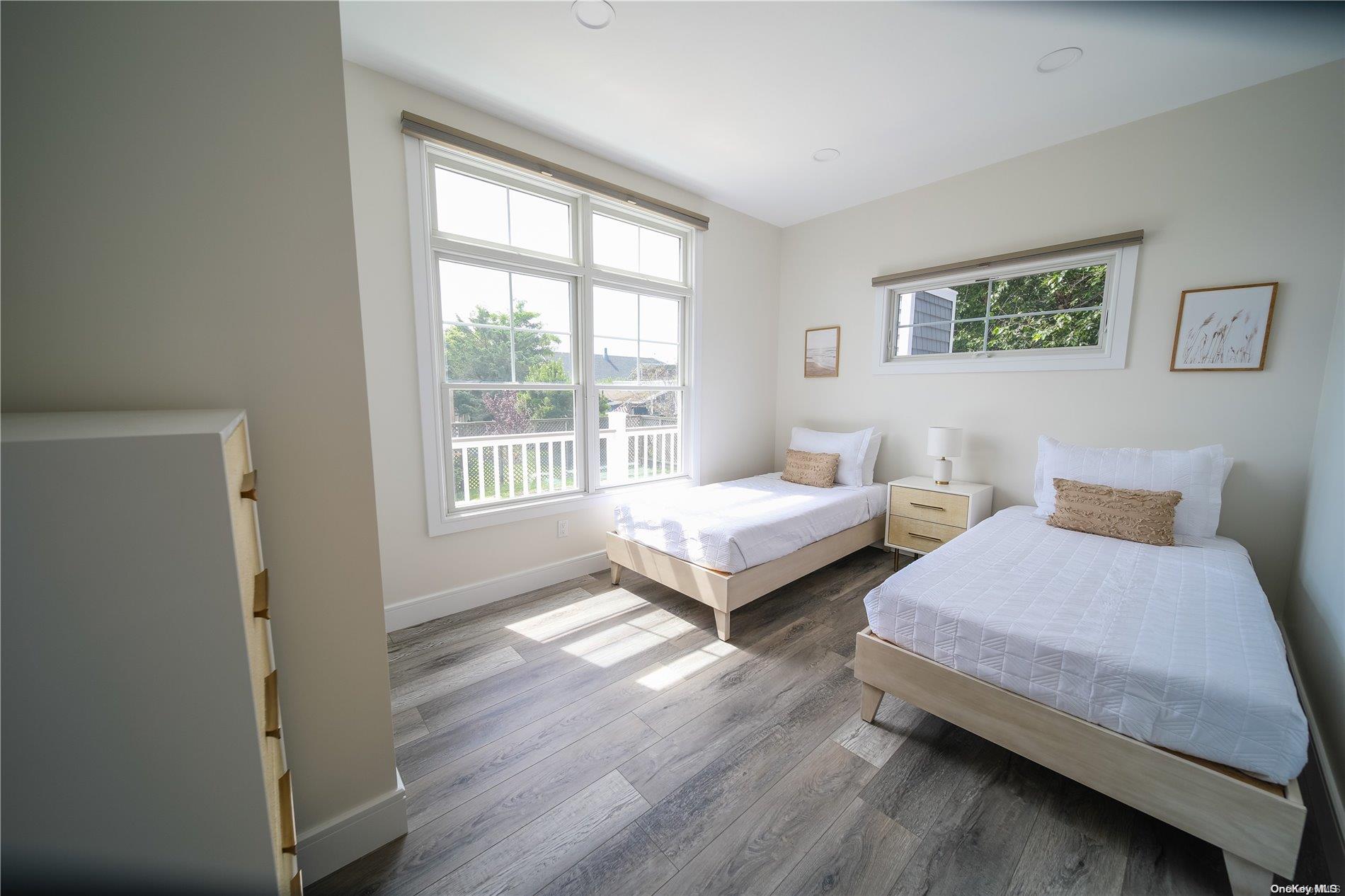 100 E Lighthouse Walk Property Photo 12