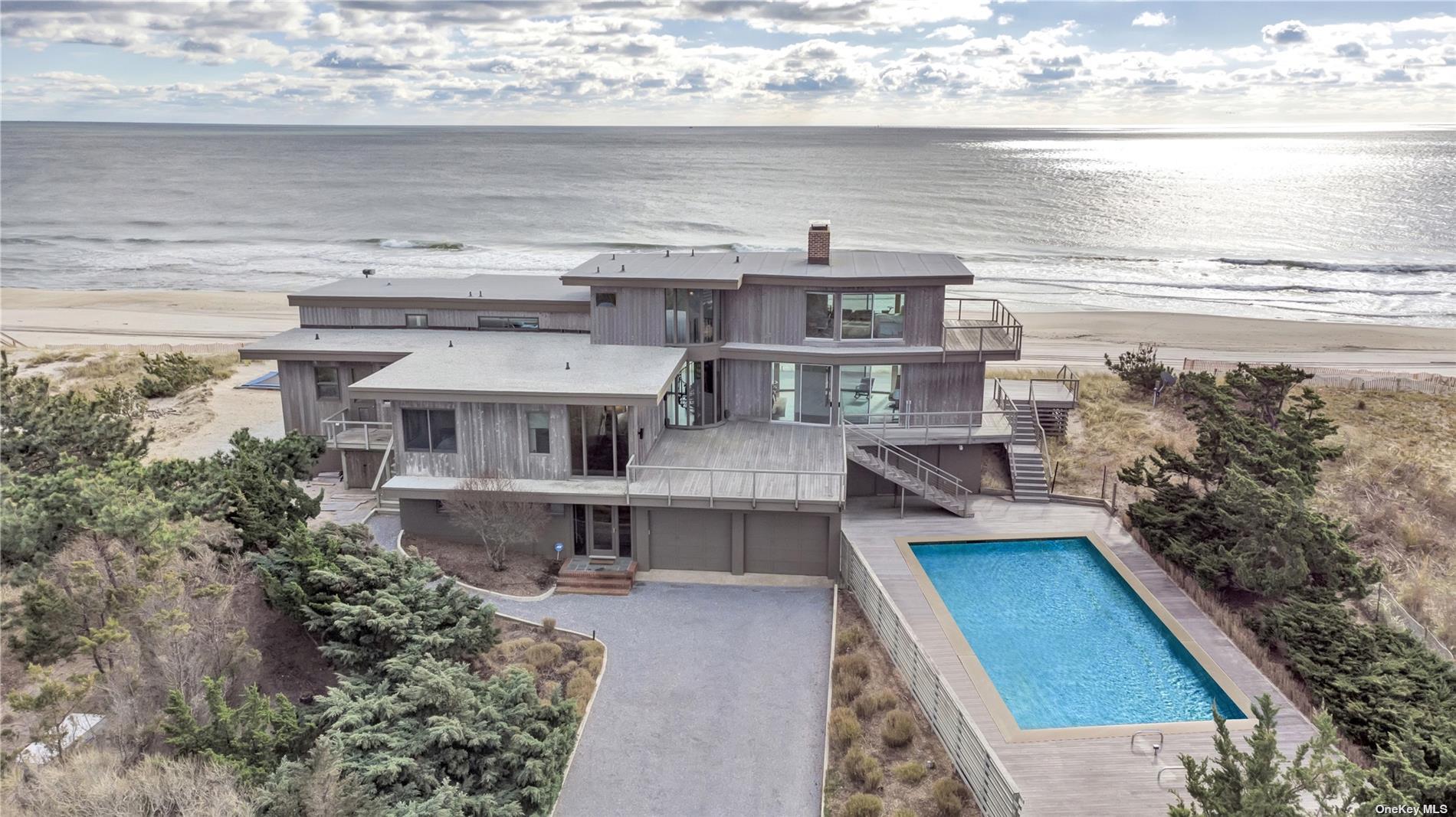 222 Dune Property Photo 3