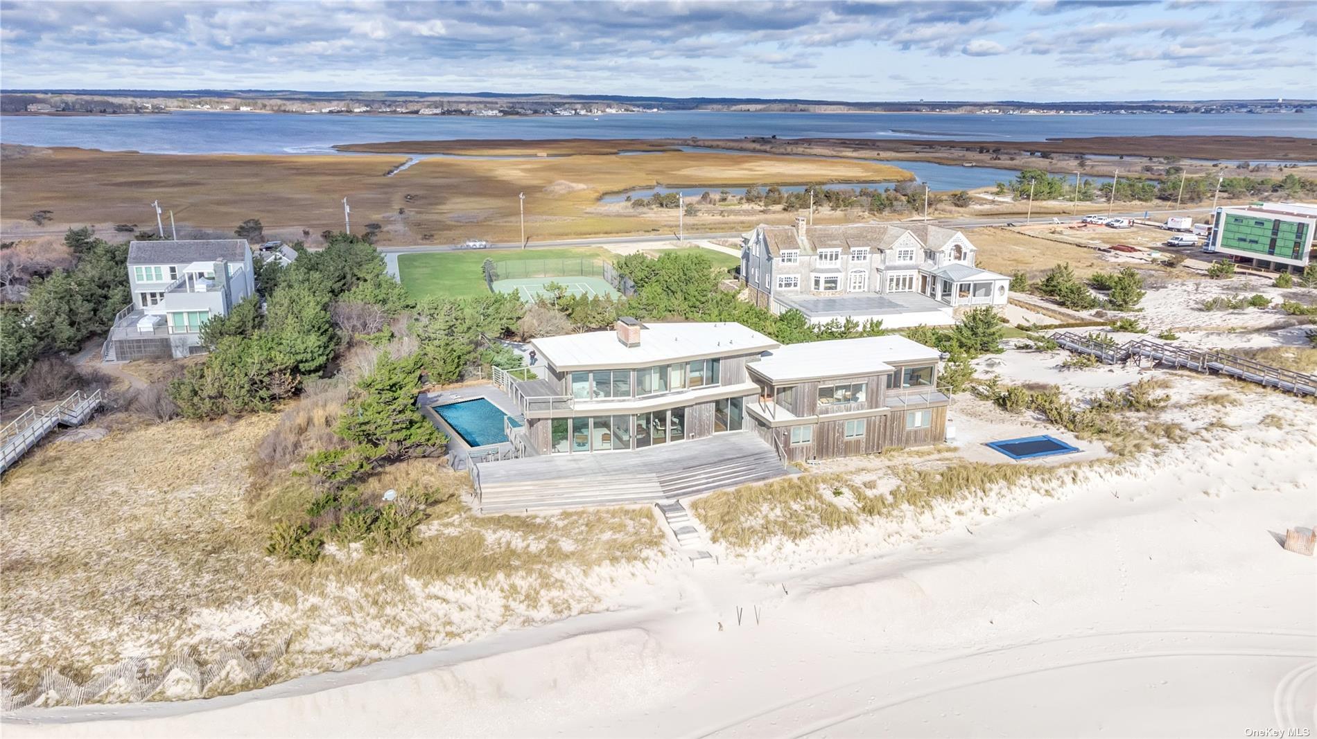 222 Dune Property Photo 5
