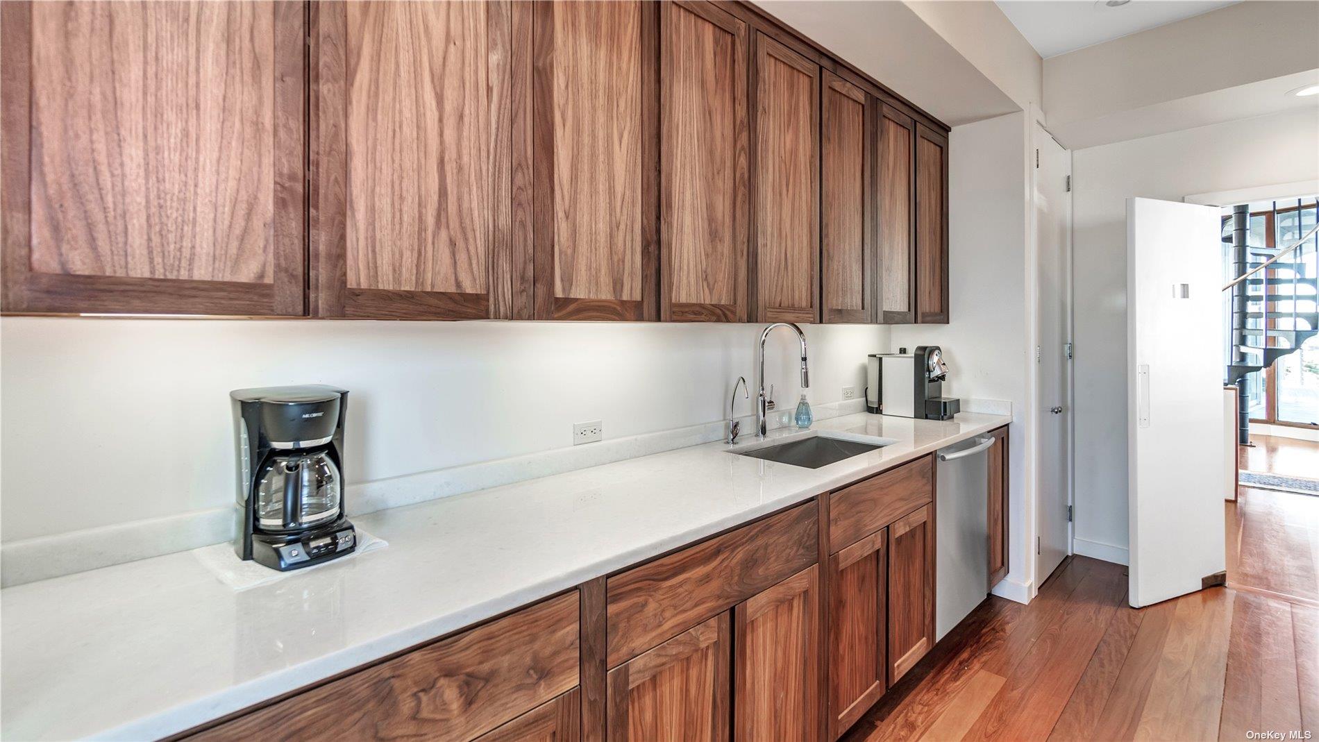 222 Dune Property Photo 12