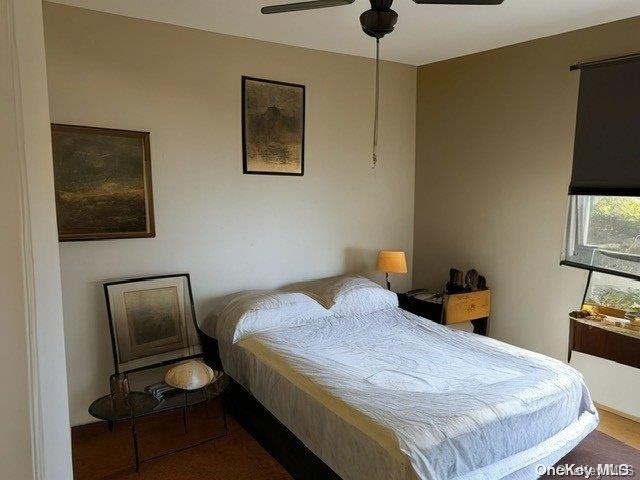 6748 Springfield Boulevard 1 Fl Property Photo 4