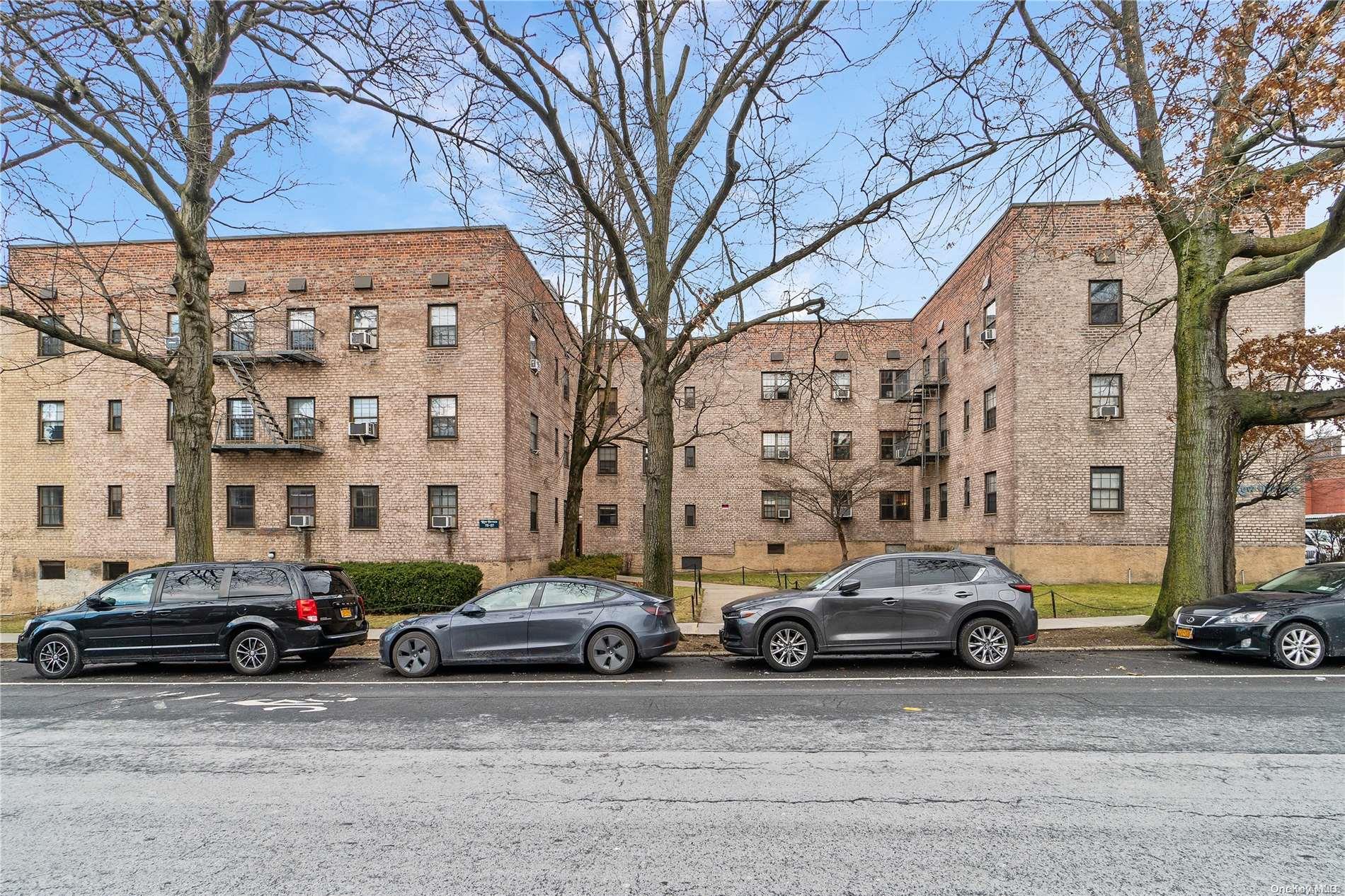 144-32 78th Ave 1e Property Photo