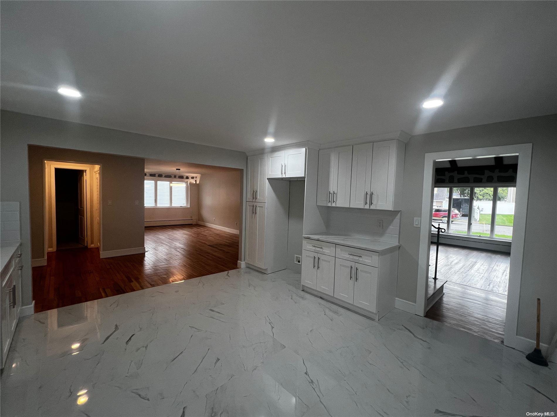 93 Lake Street Property Photo 8