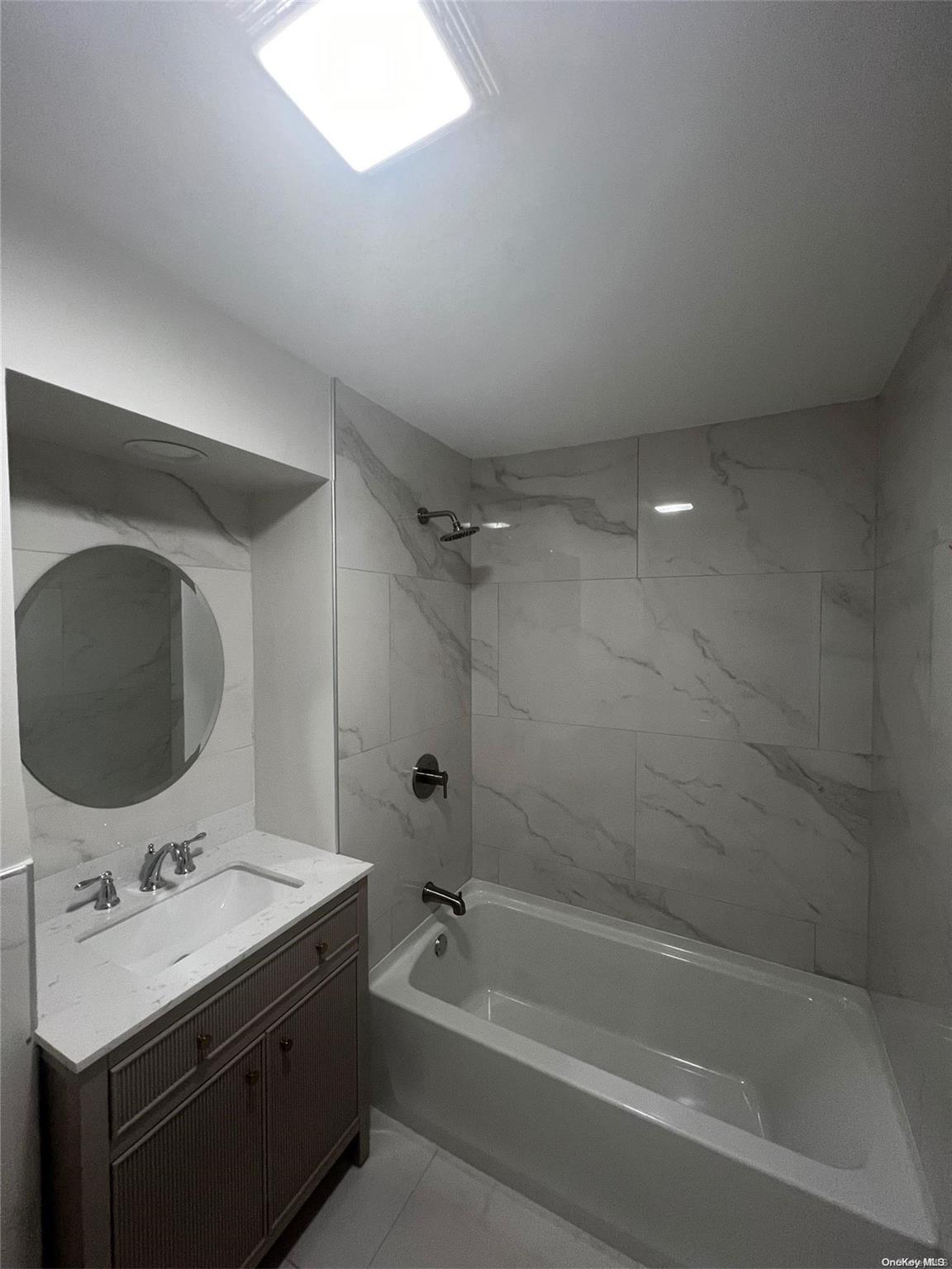 93 Lake Street Property Photo 10