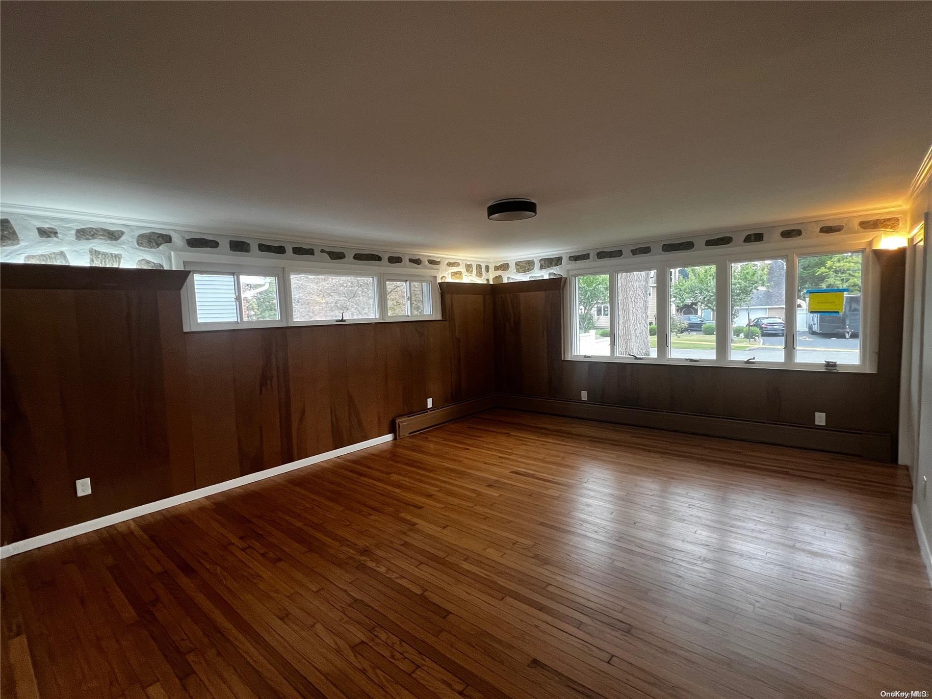 93 Lake Street Property Photo 16