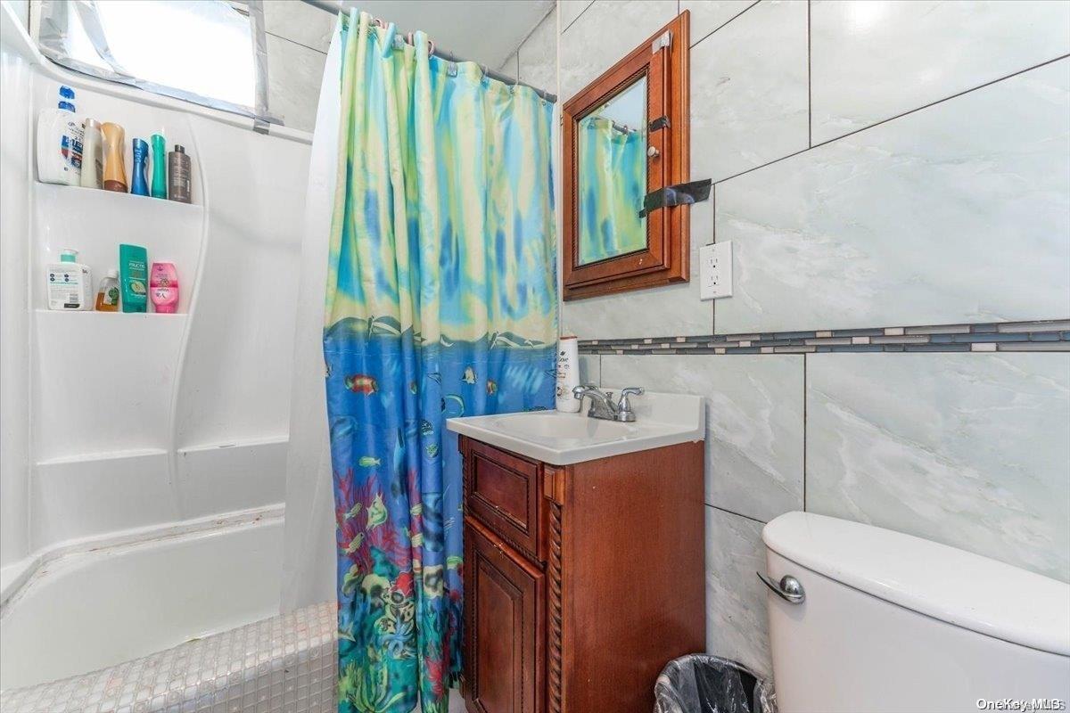 132-25 Avery Avenue Property Photo 10