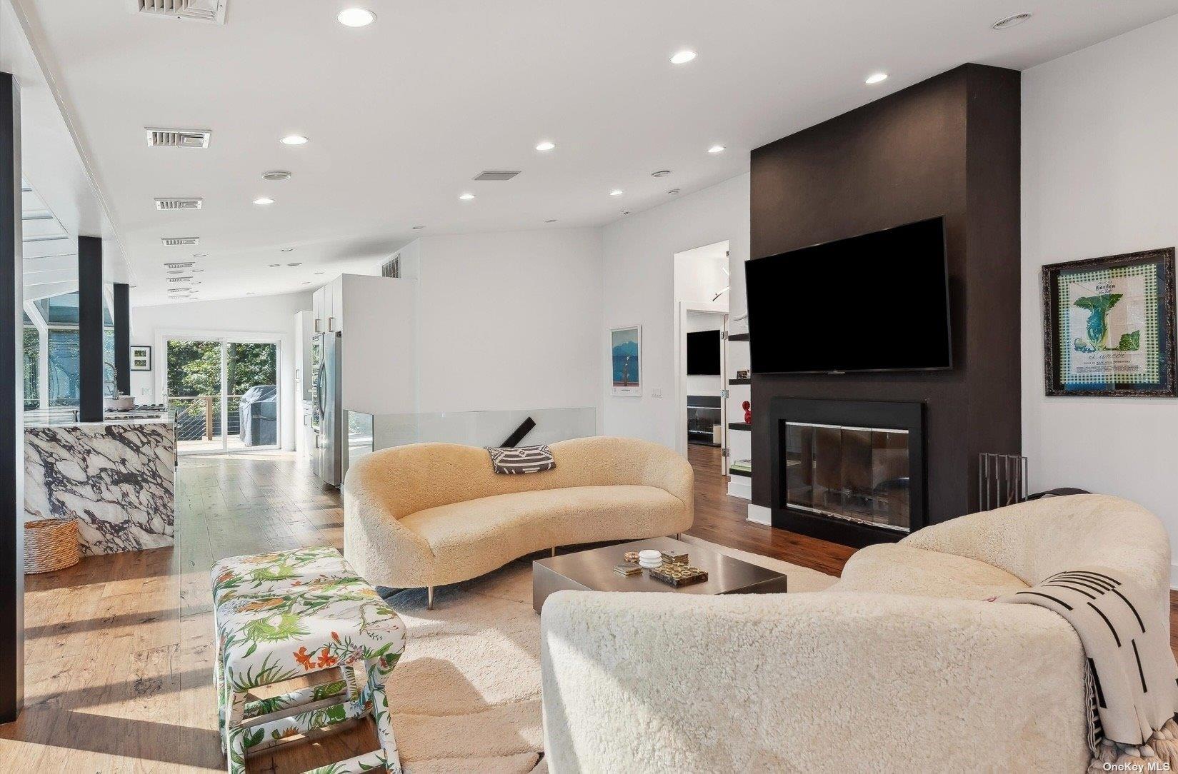 69 Three Mile Harbor Drive Property Photo 6
